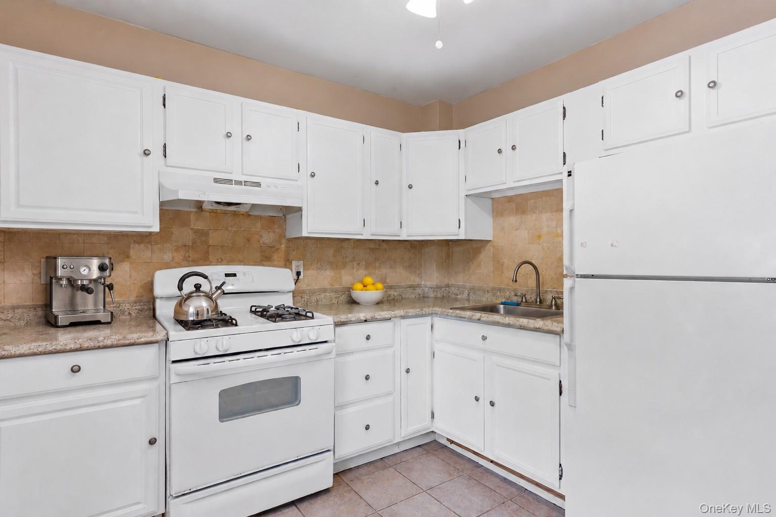 1008 Hudson Avenue Property Photo 15