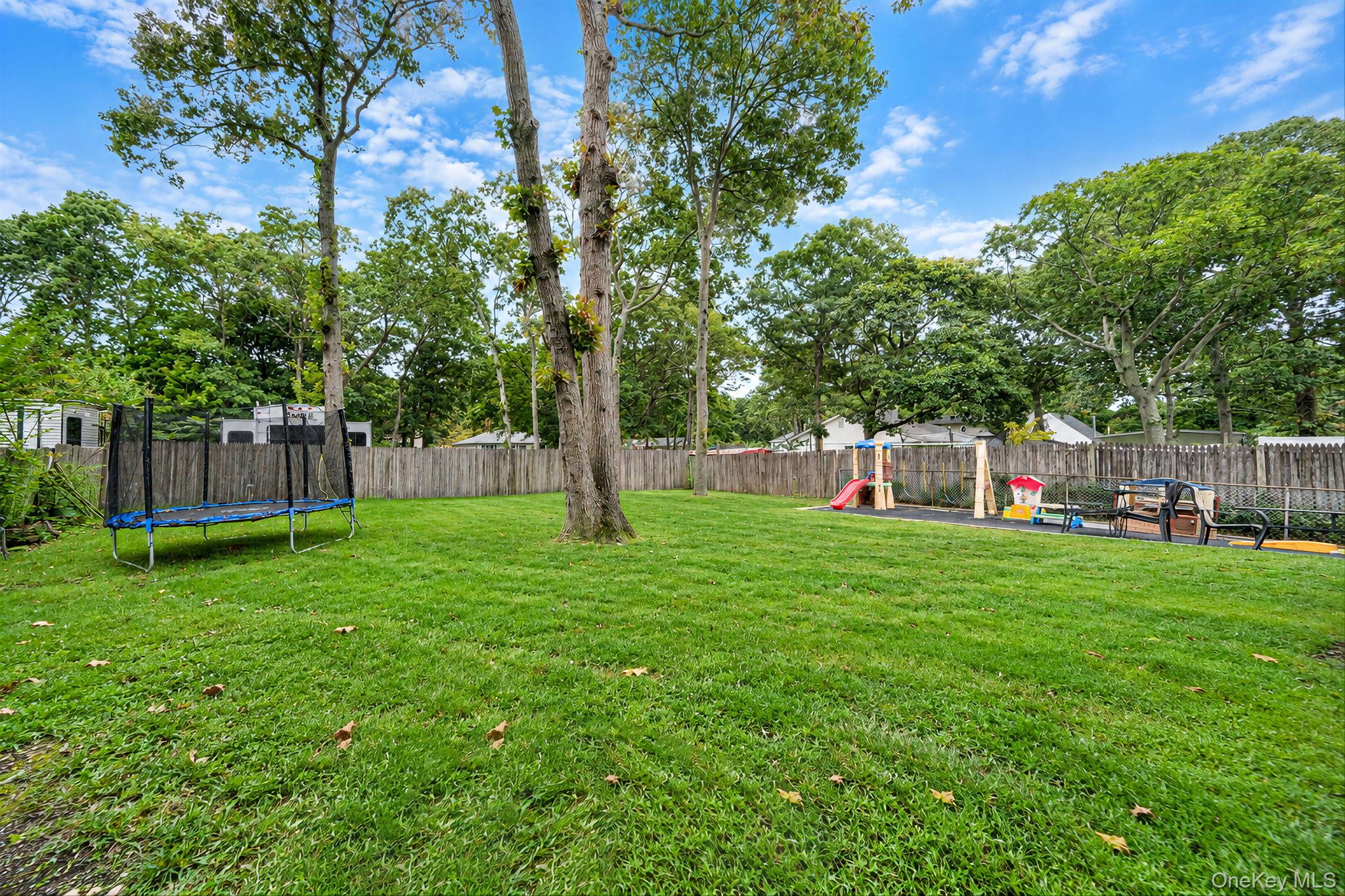 129 Shinnecock Avenue Property Photo 5