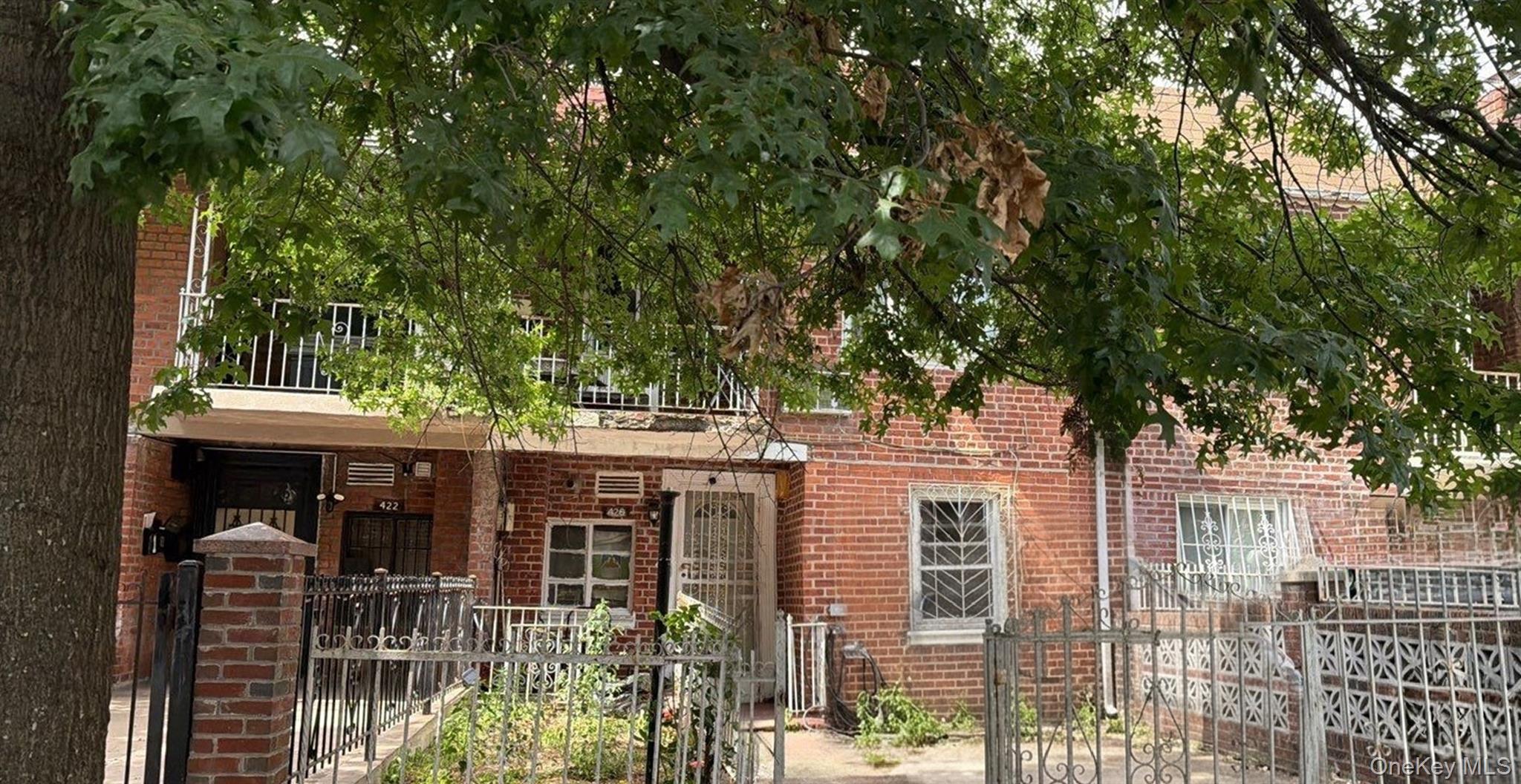 420 E 57th Street Property Photo 4
