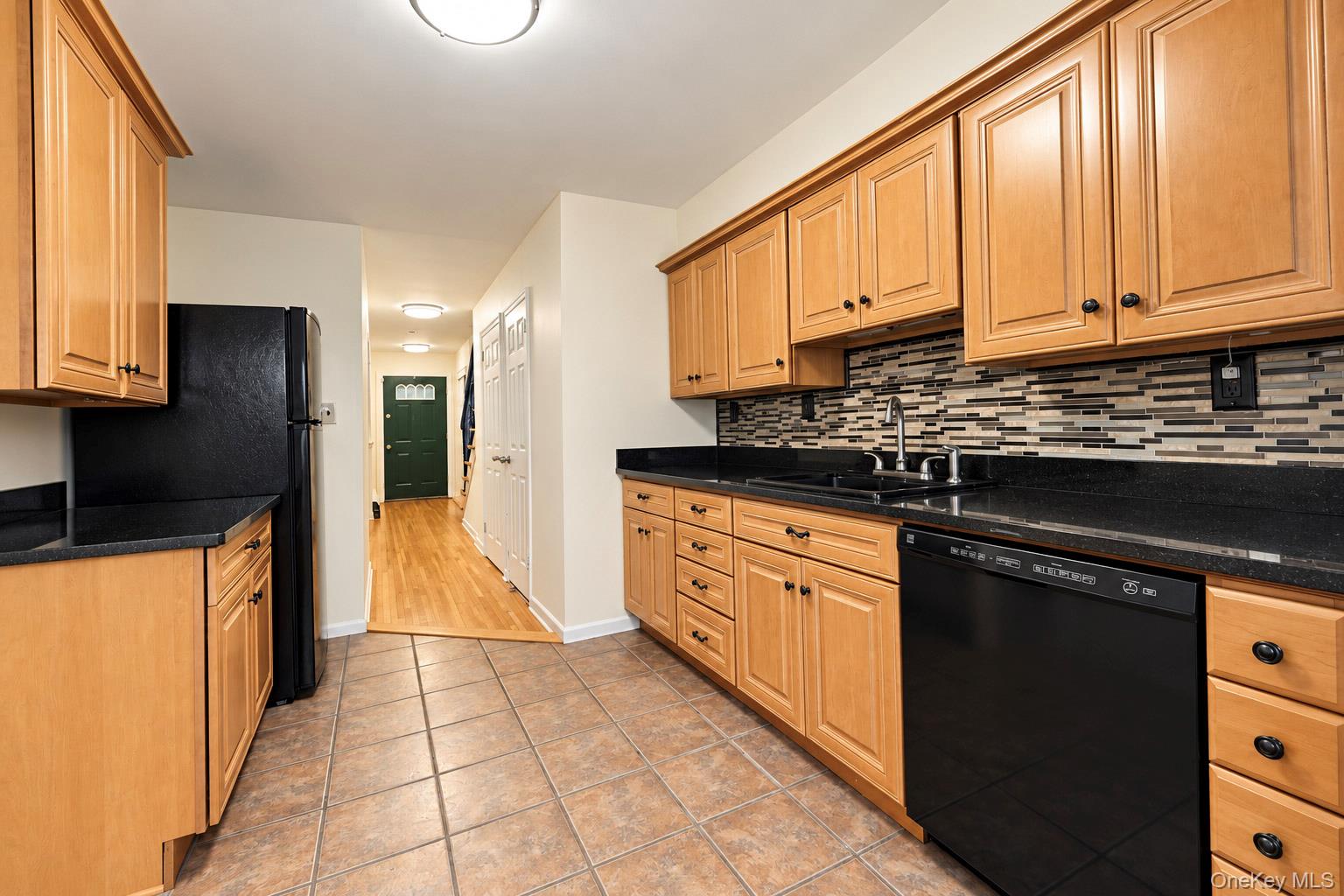 5926 Post Road Property Photo 8