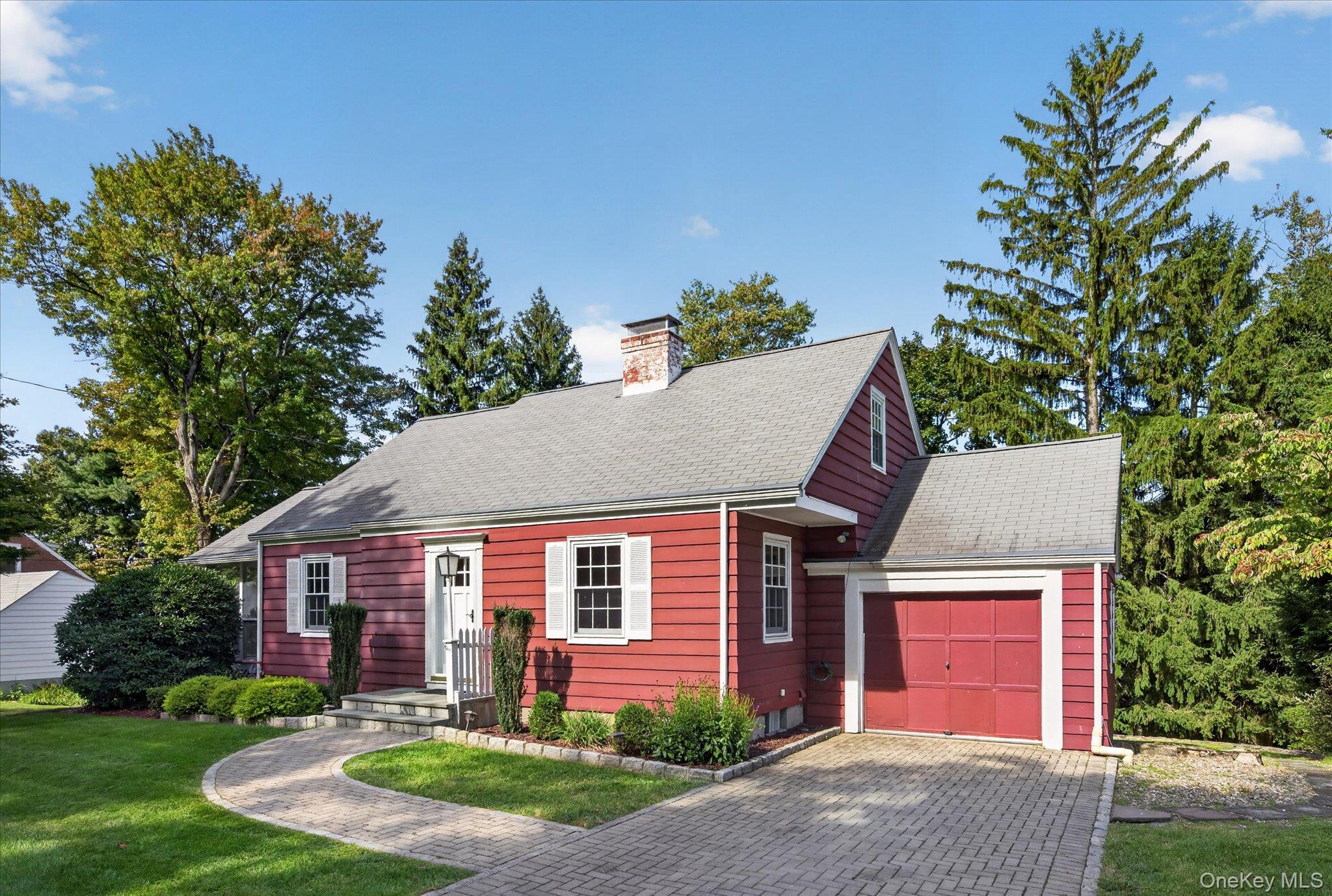 17 Pleasant View Avenue Property Photo 1