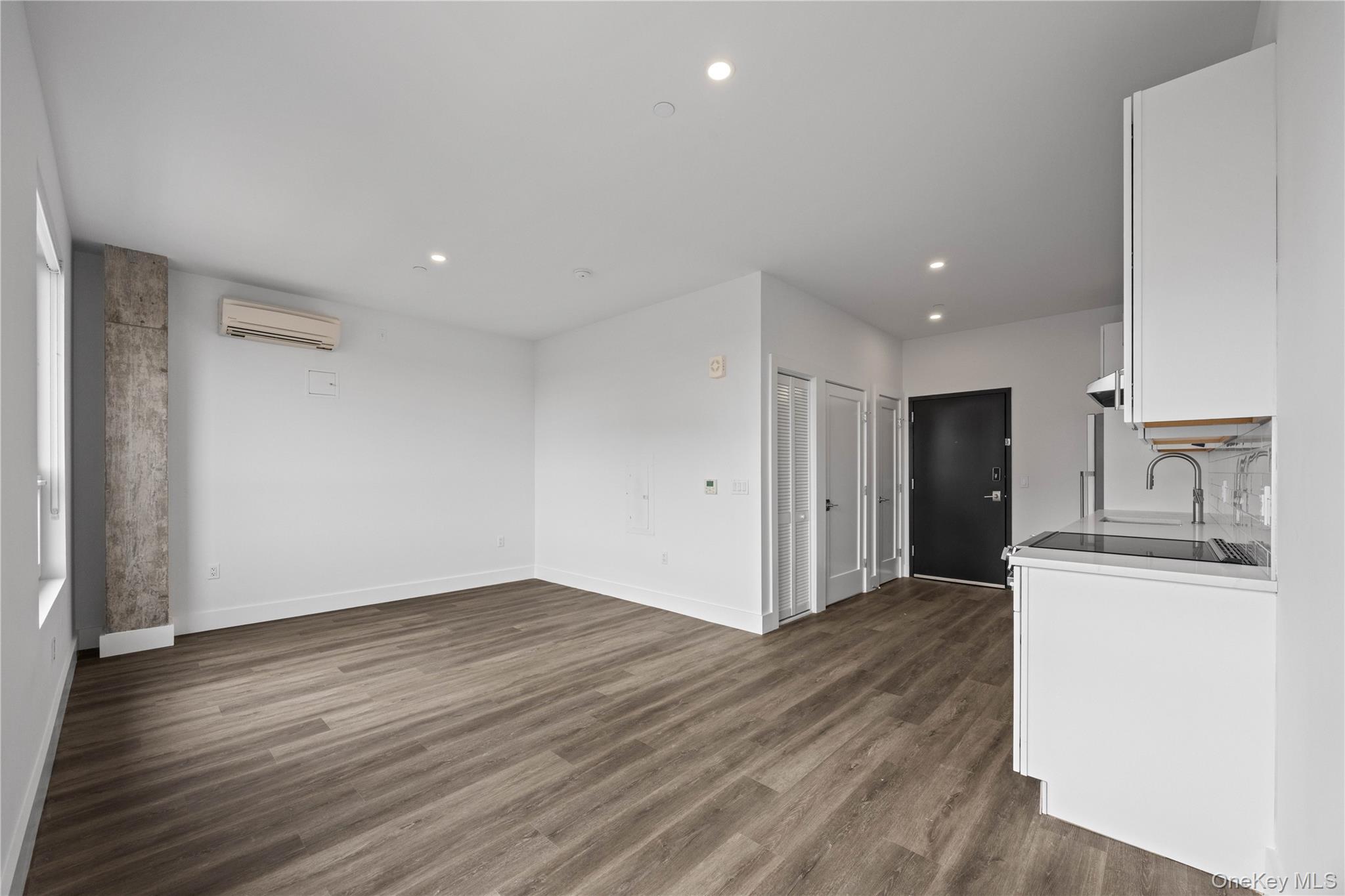 30 Broad Street 905 Property Photo 12