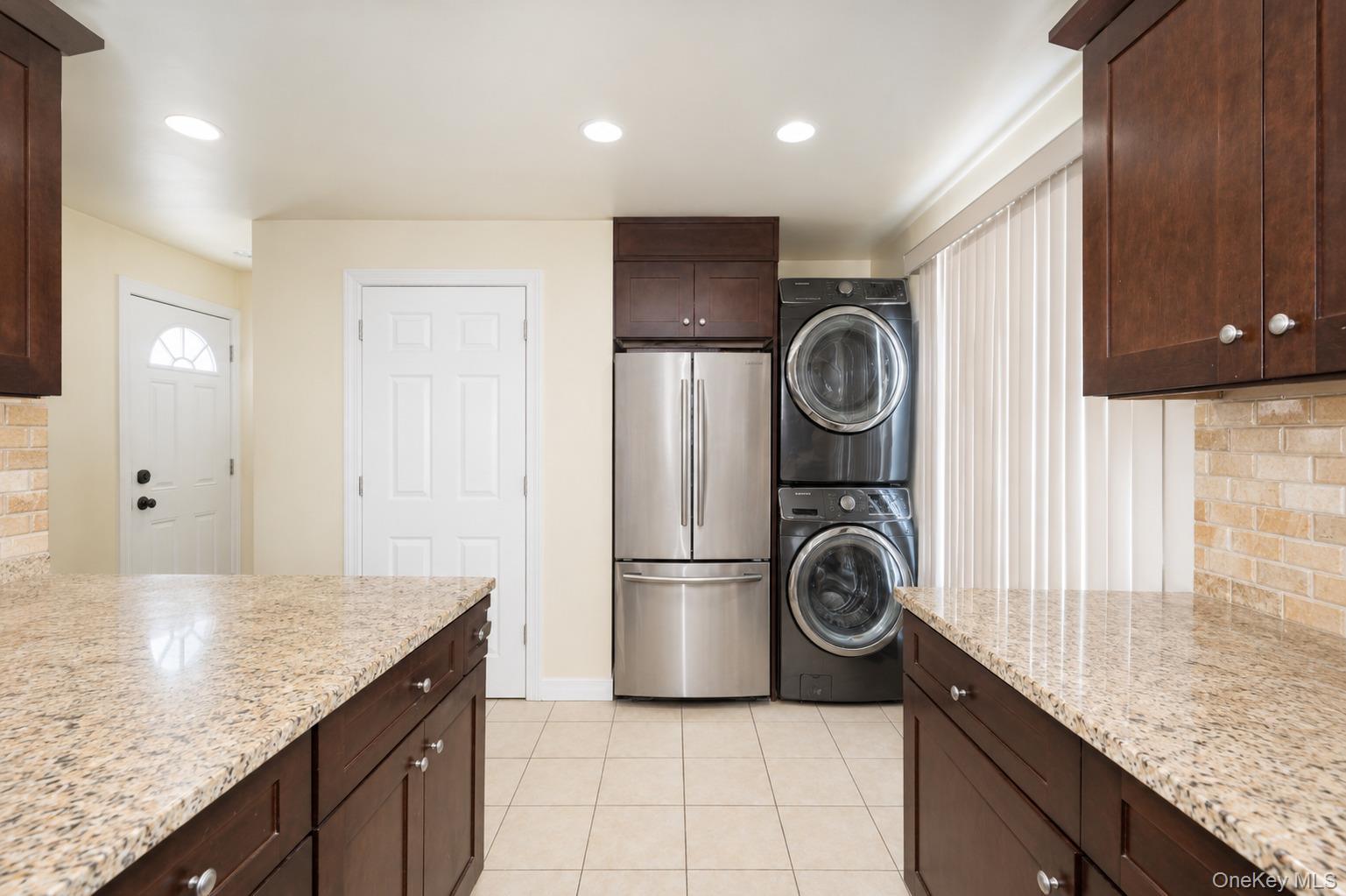 11 Schuyler Terrace Property Photo 2