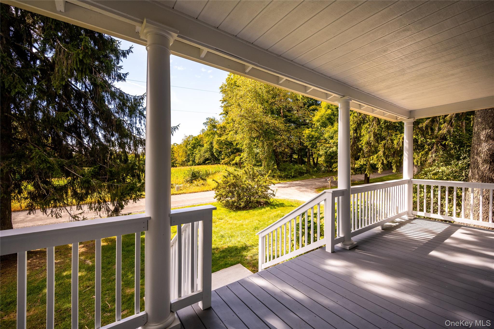 672 Tower Hill Road Property Photo 6