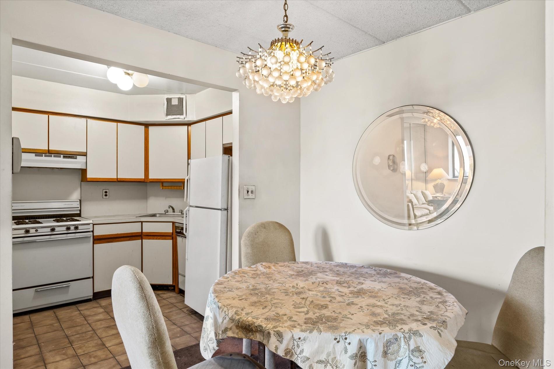 139-35 35th Avenue 6e Property Photo 10