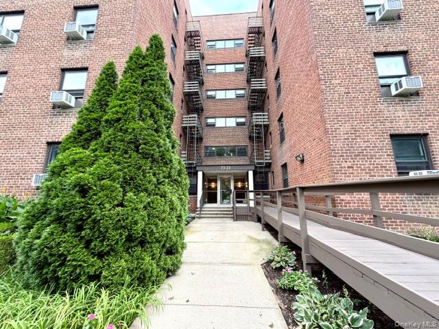73-23 210th Street 6c Property Photo 29