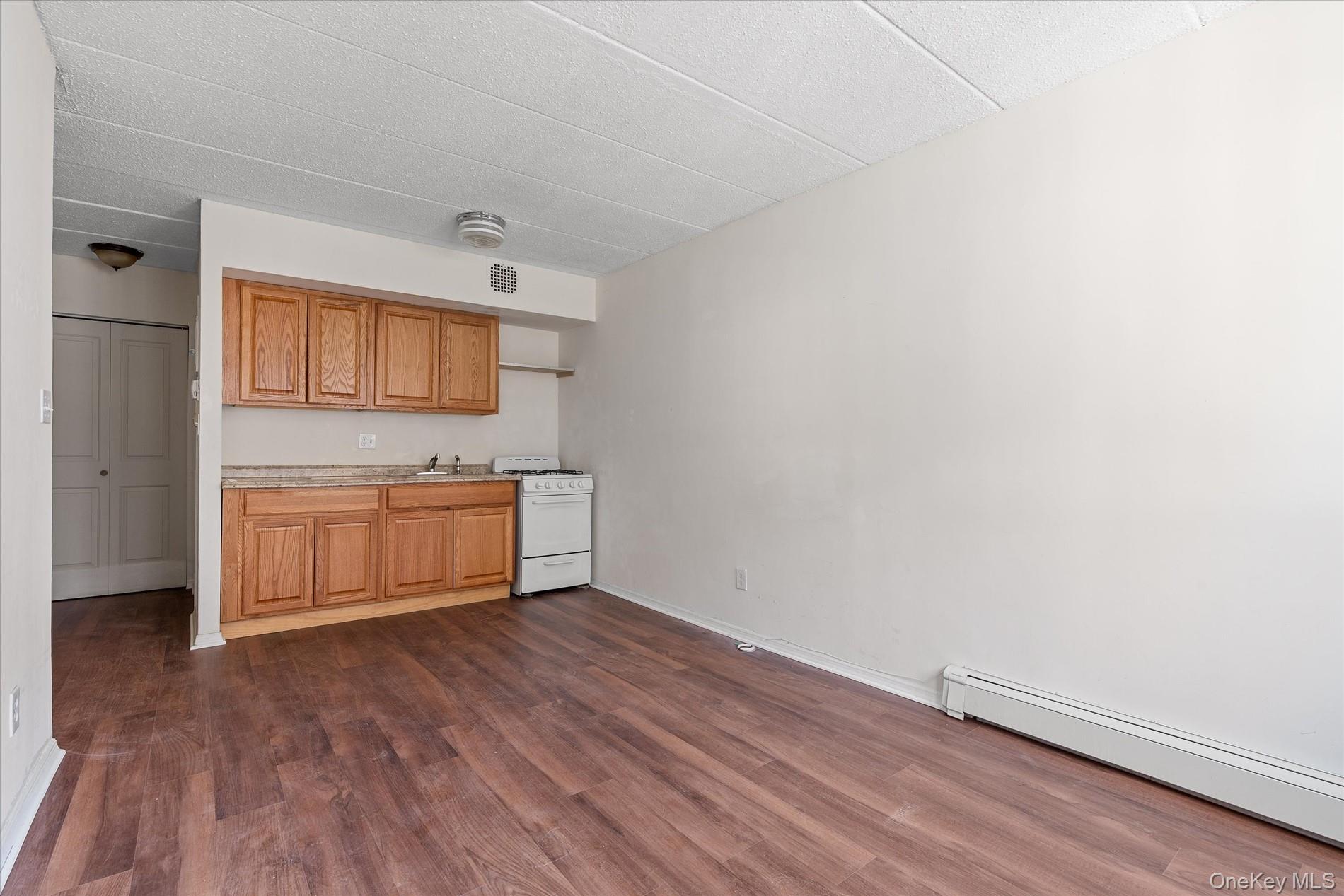 140-12 33rd Avenue 101 Property Photo 5