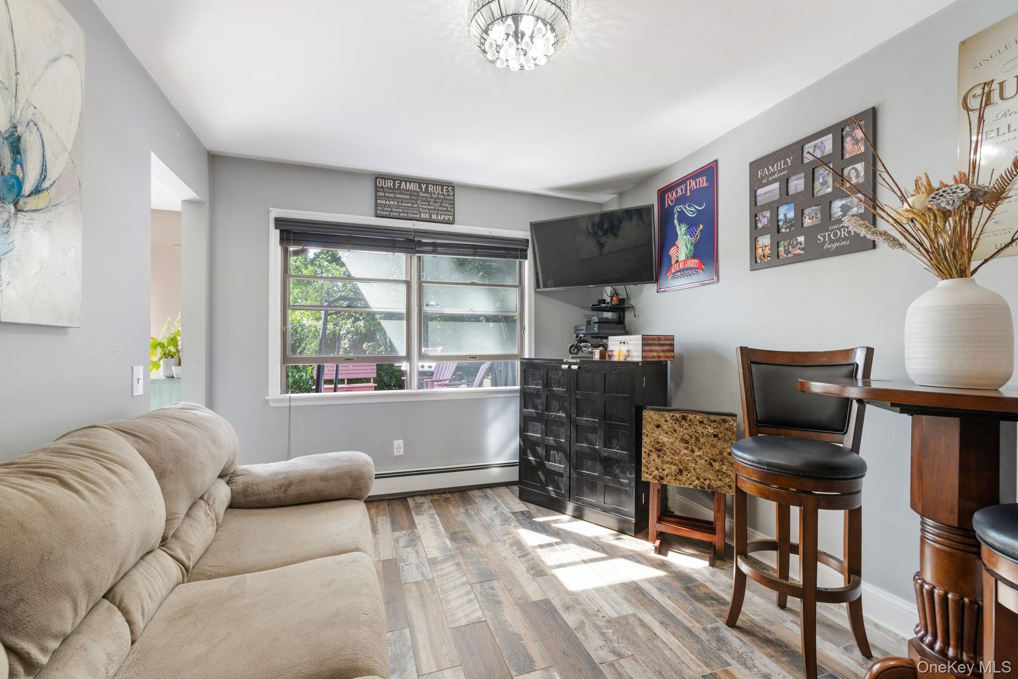 4 Hovey Lane Property Photo 6