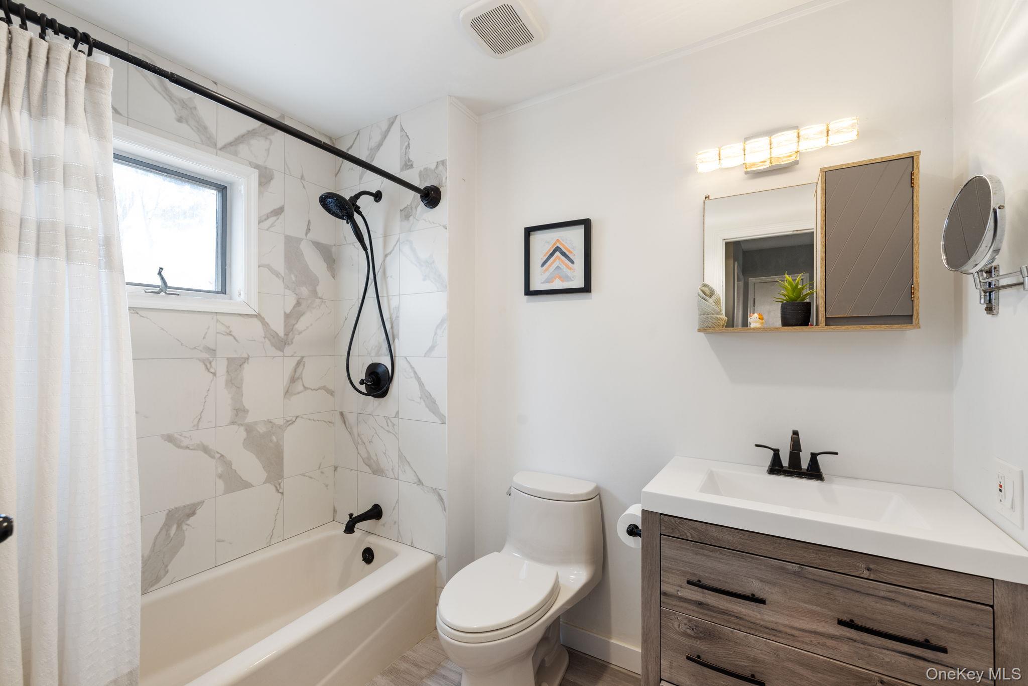 4 Hovey Lane Property Photo 12