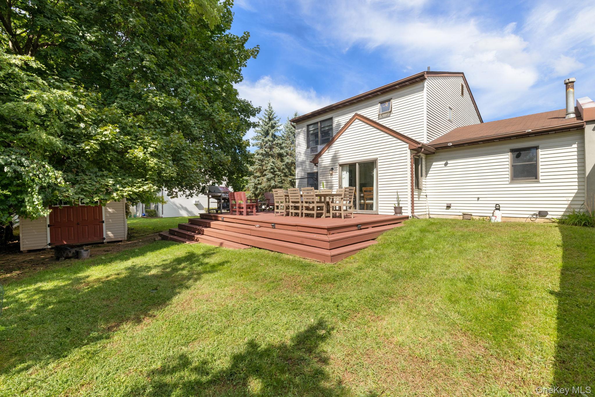 4 Hovey Lane Property Photo 17
