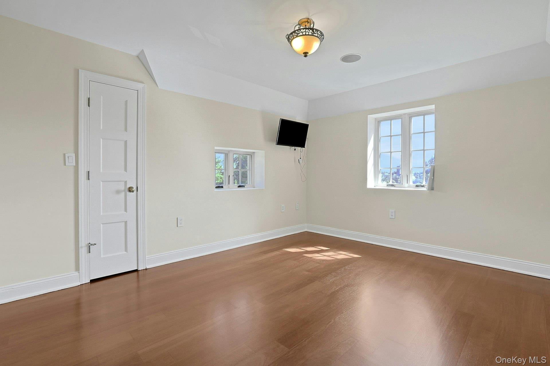 77 Deerhurst Road Property Photo 28