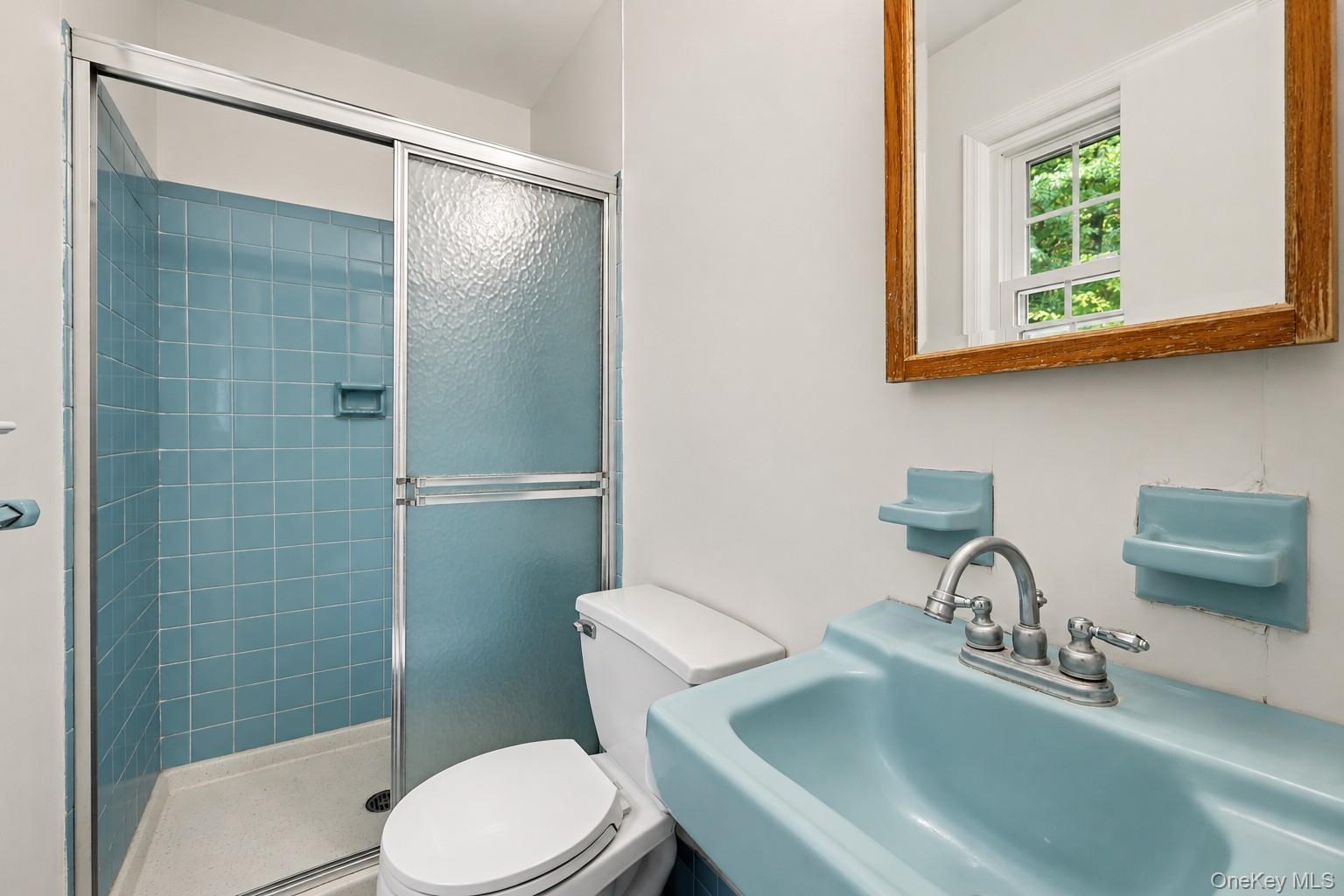 7 Alice Road Property Photo 8