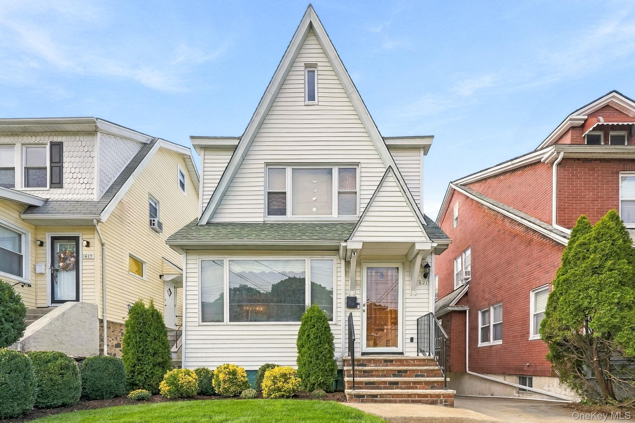 621 Kimball Avenue Property Photo 1