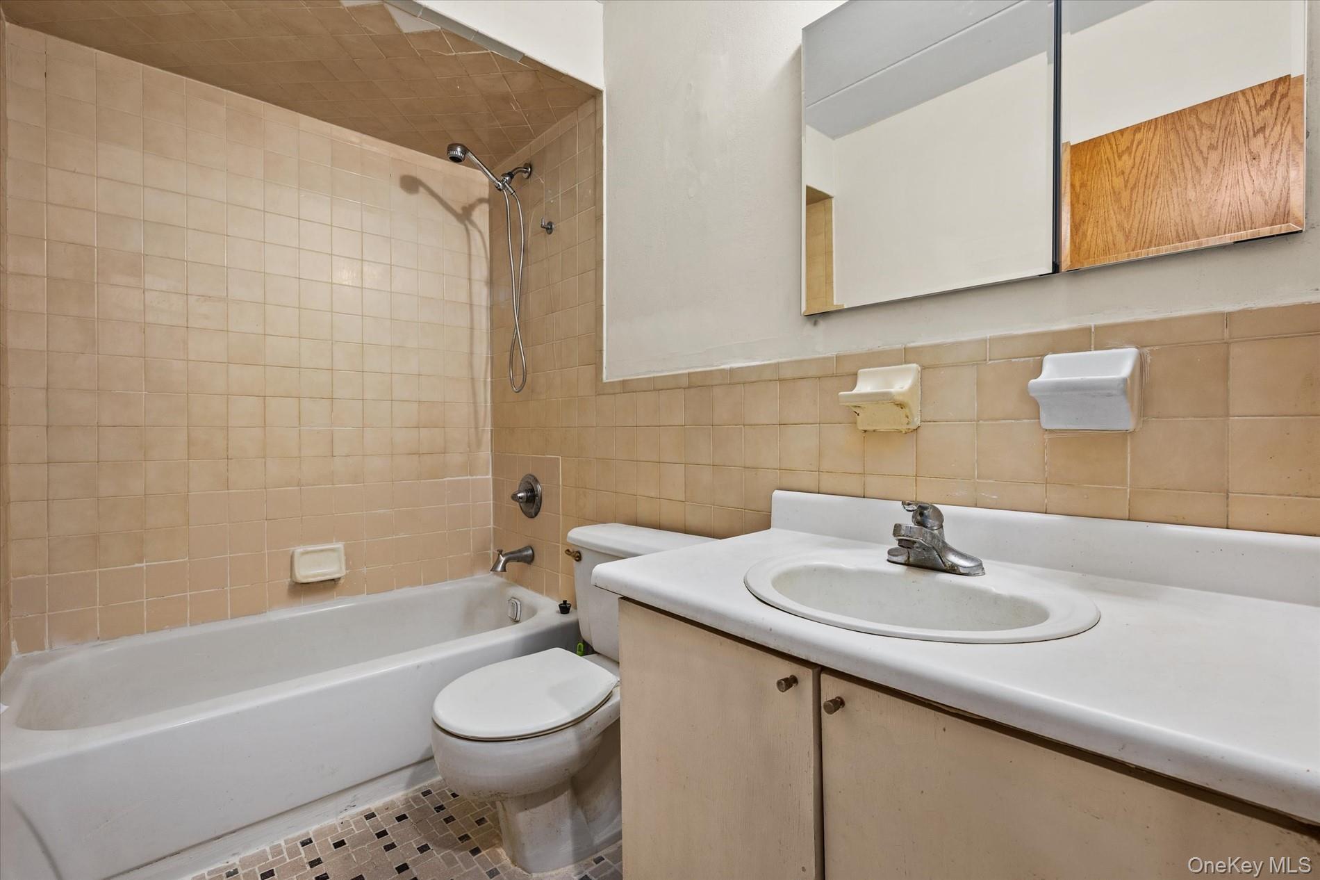 140-14 33rd Avenue 101 Property Photo 8