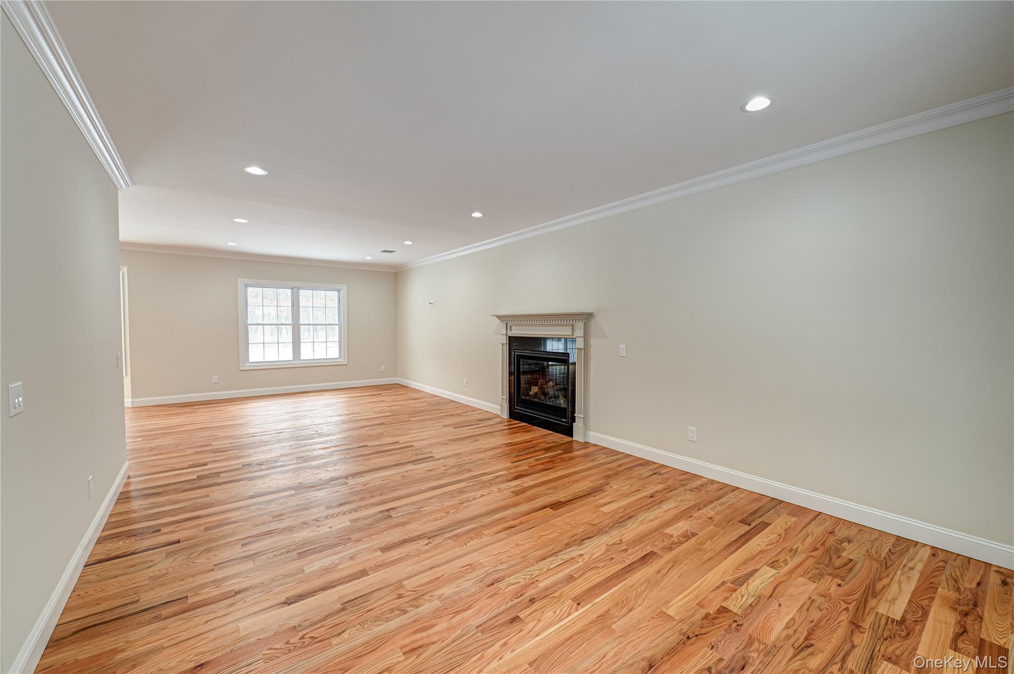 2 Mini Court Property Photo 5