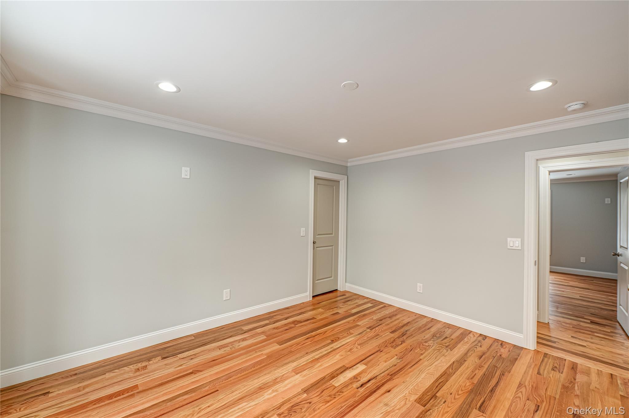 2 Mini Court Property Photo 21