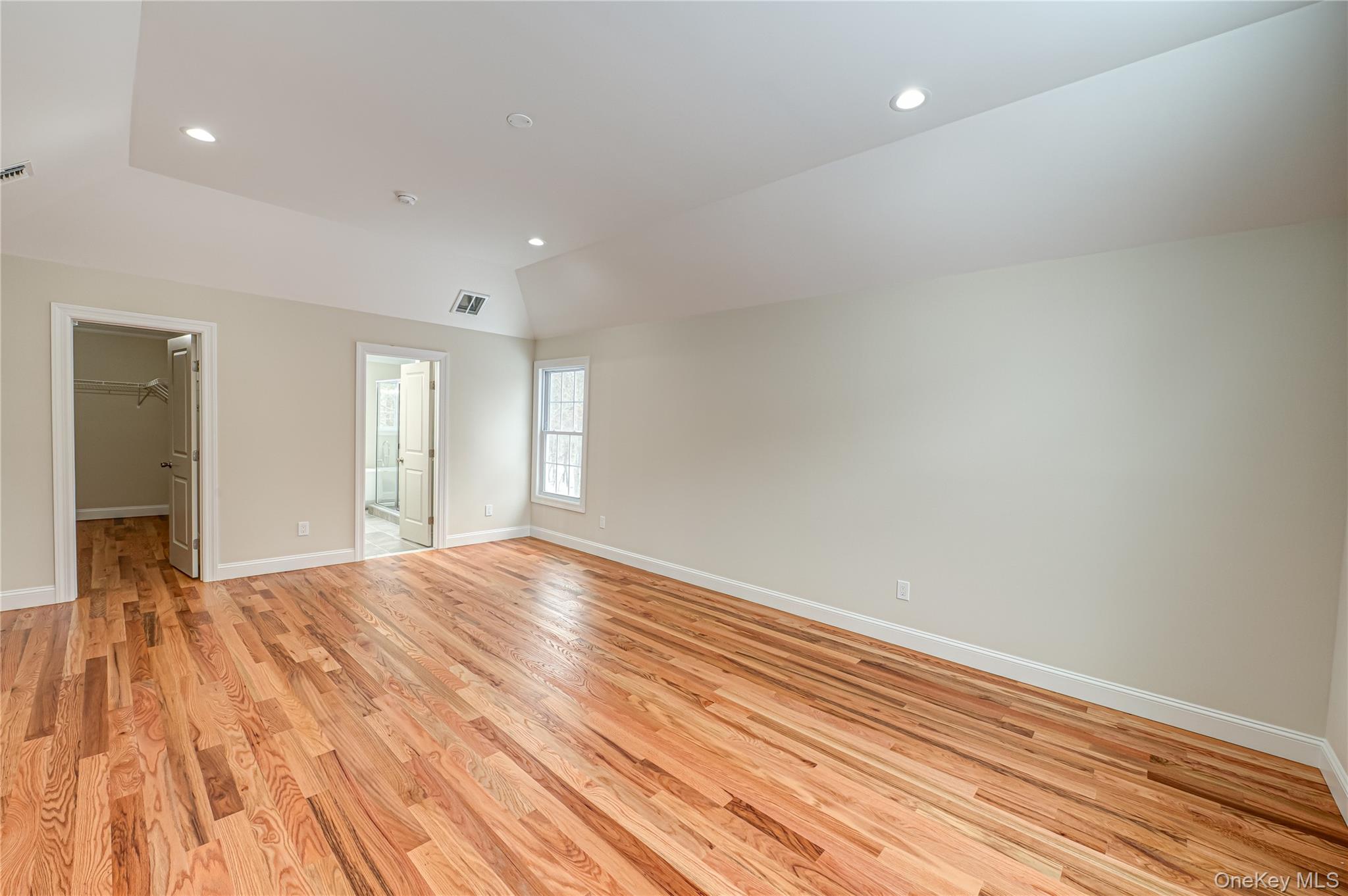 2 Mini Court Property Photo 25