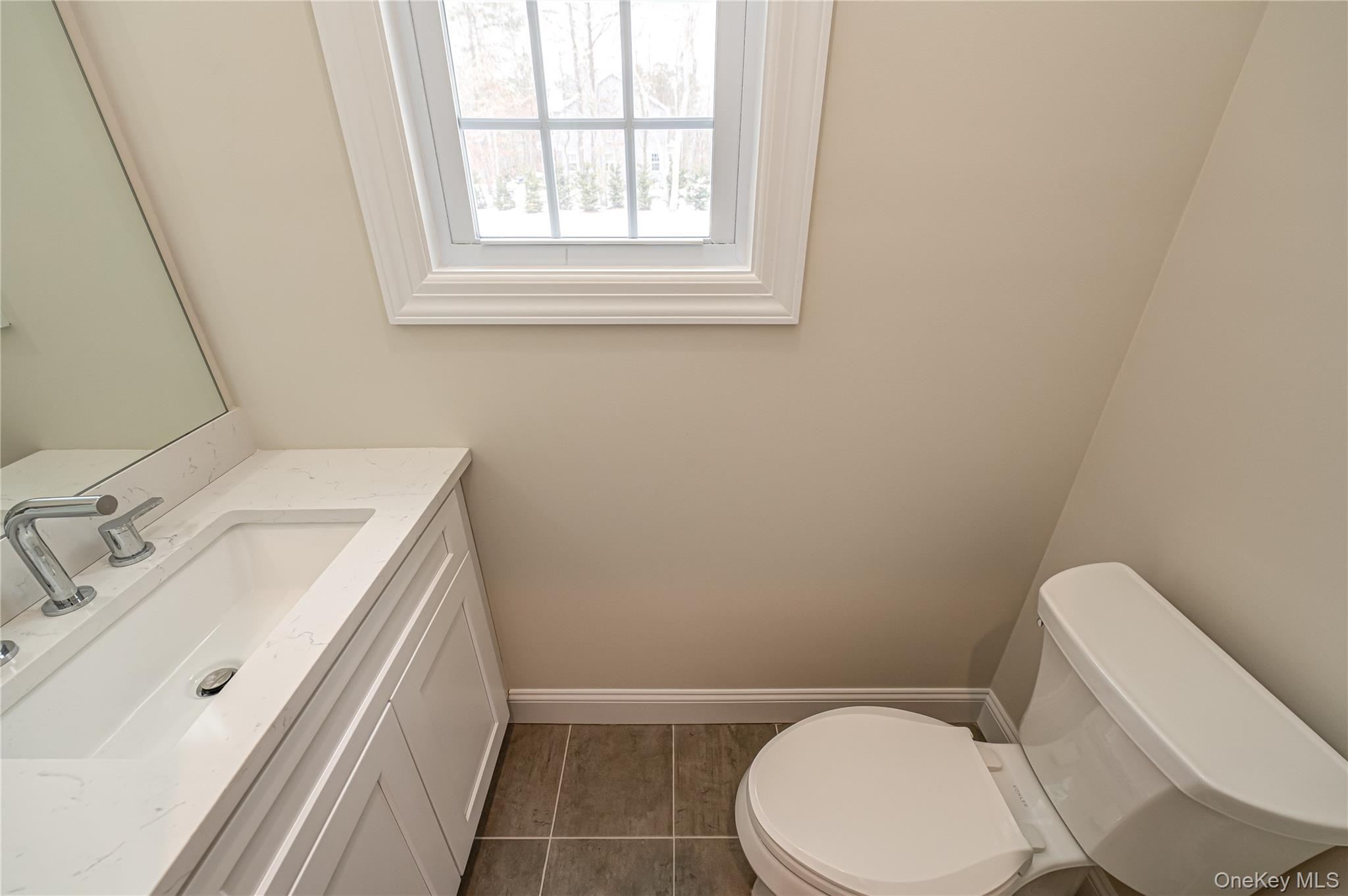 2 Mini Court Property Photo 30