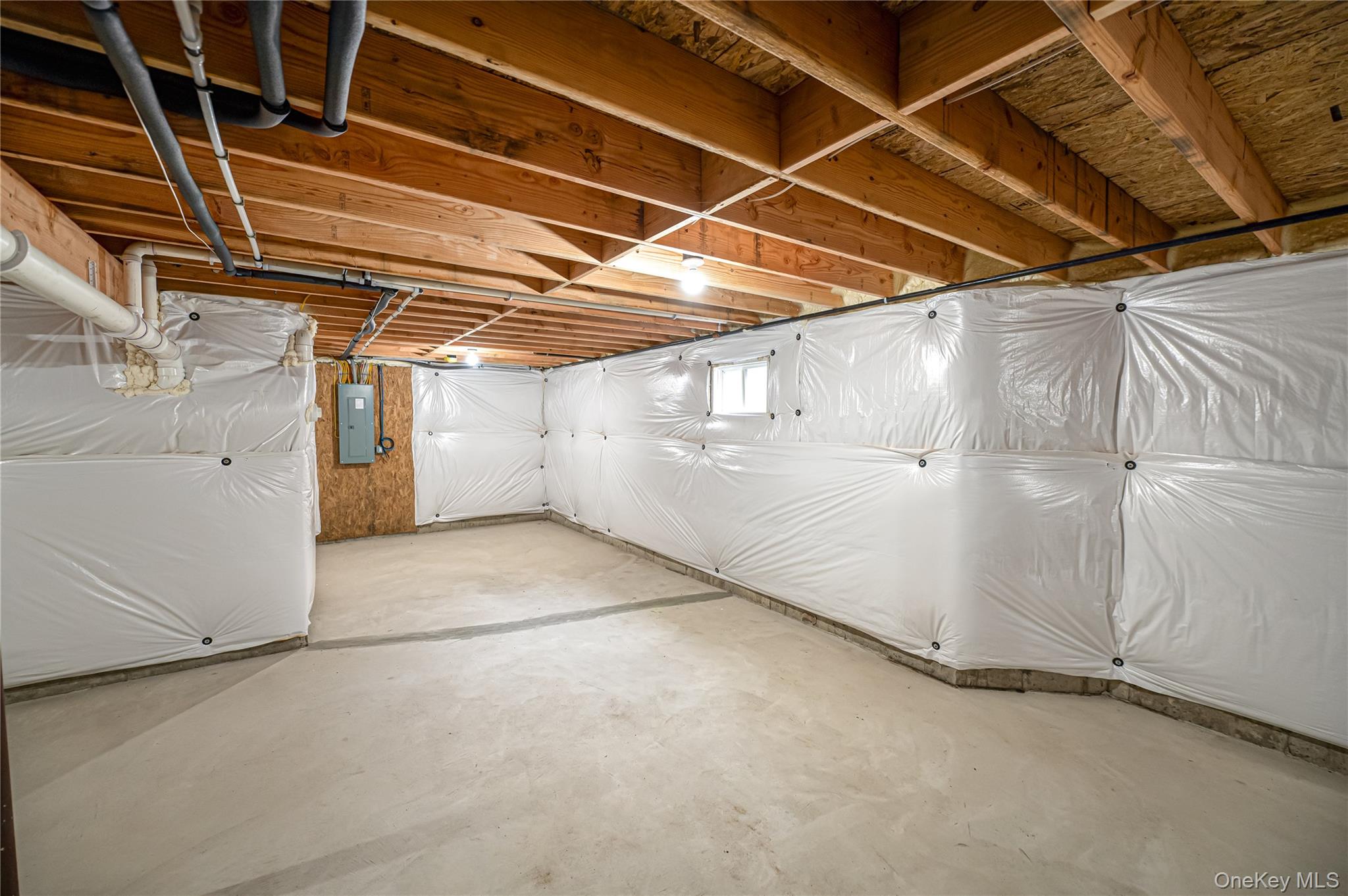 2 Mini Court Property Photo 33