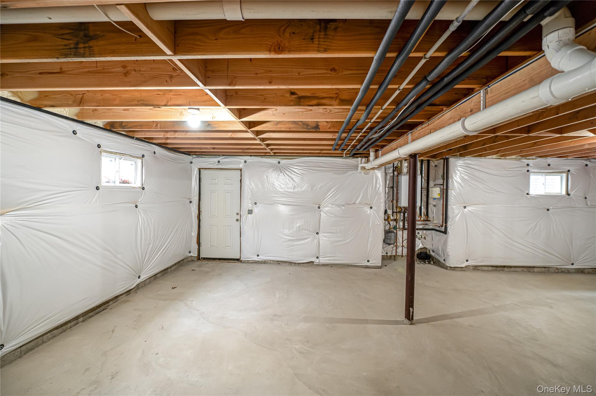 2 Mini Court Property Photo 34