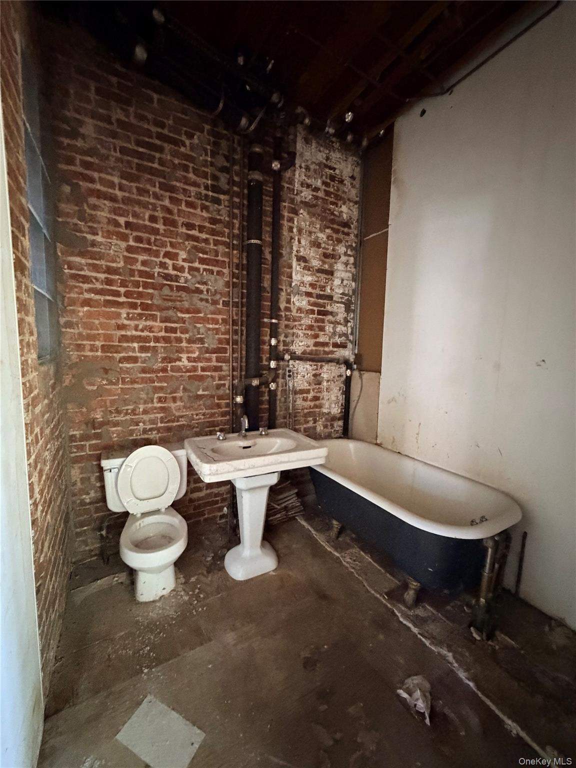 1510 Bryant Avenue Property Photo 4