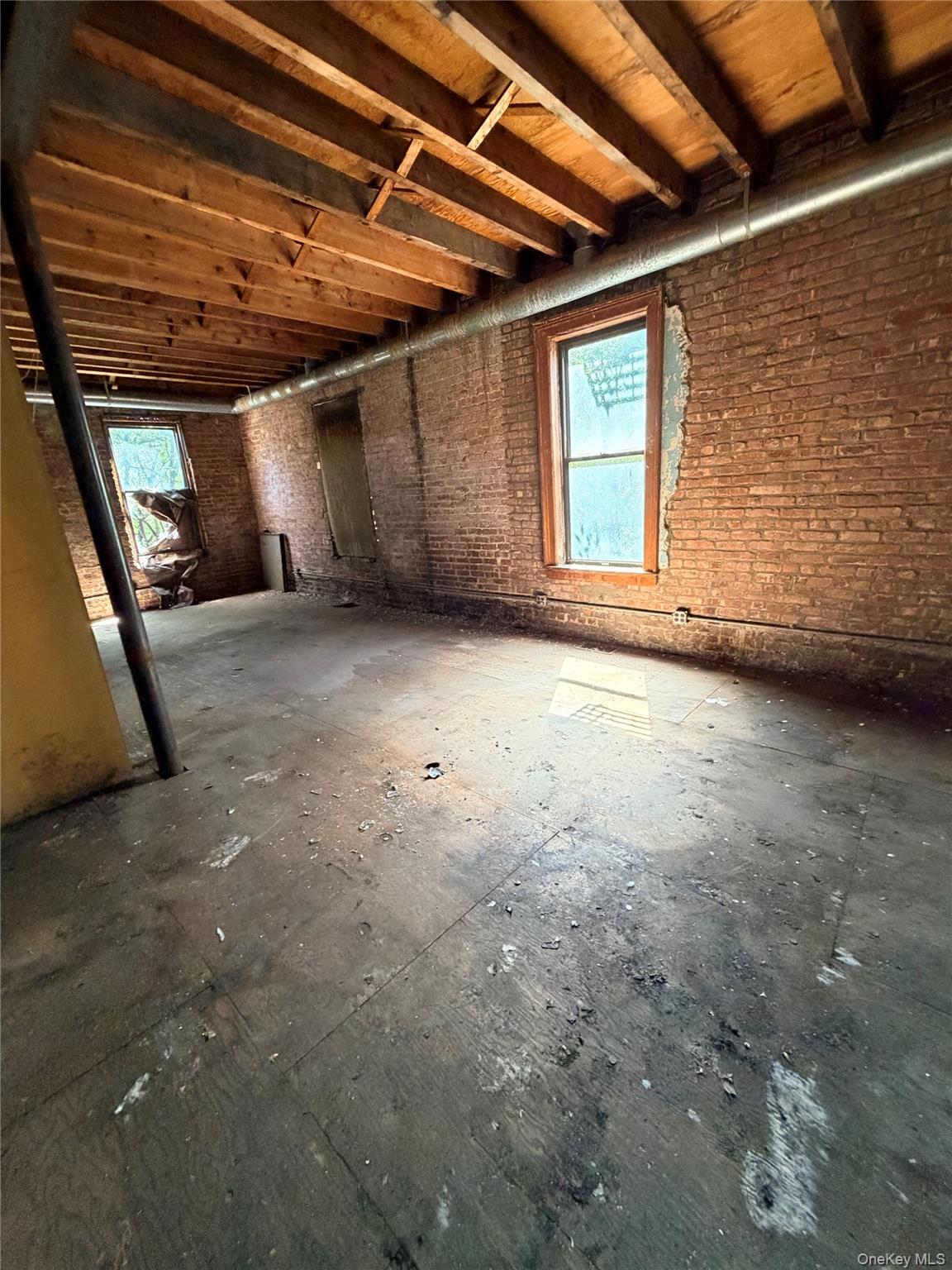 1510 Bryant Avenue Property Photo 7