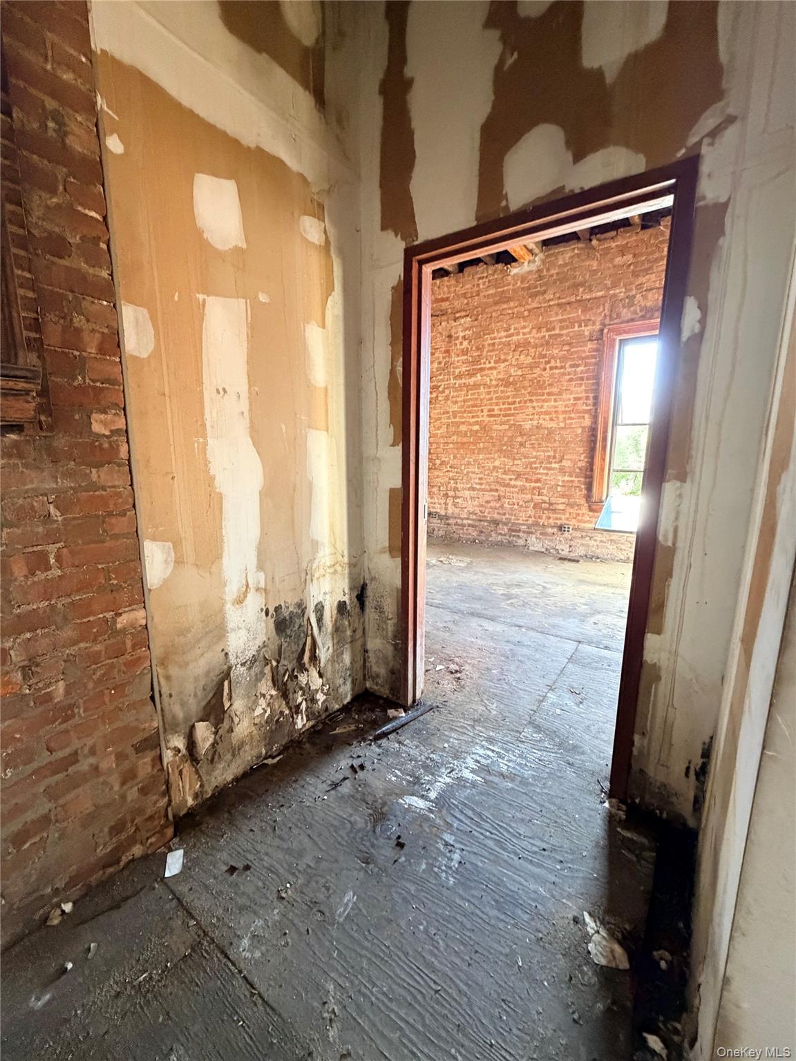 1510 Bryant Avenue Property Photo 9