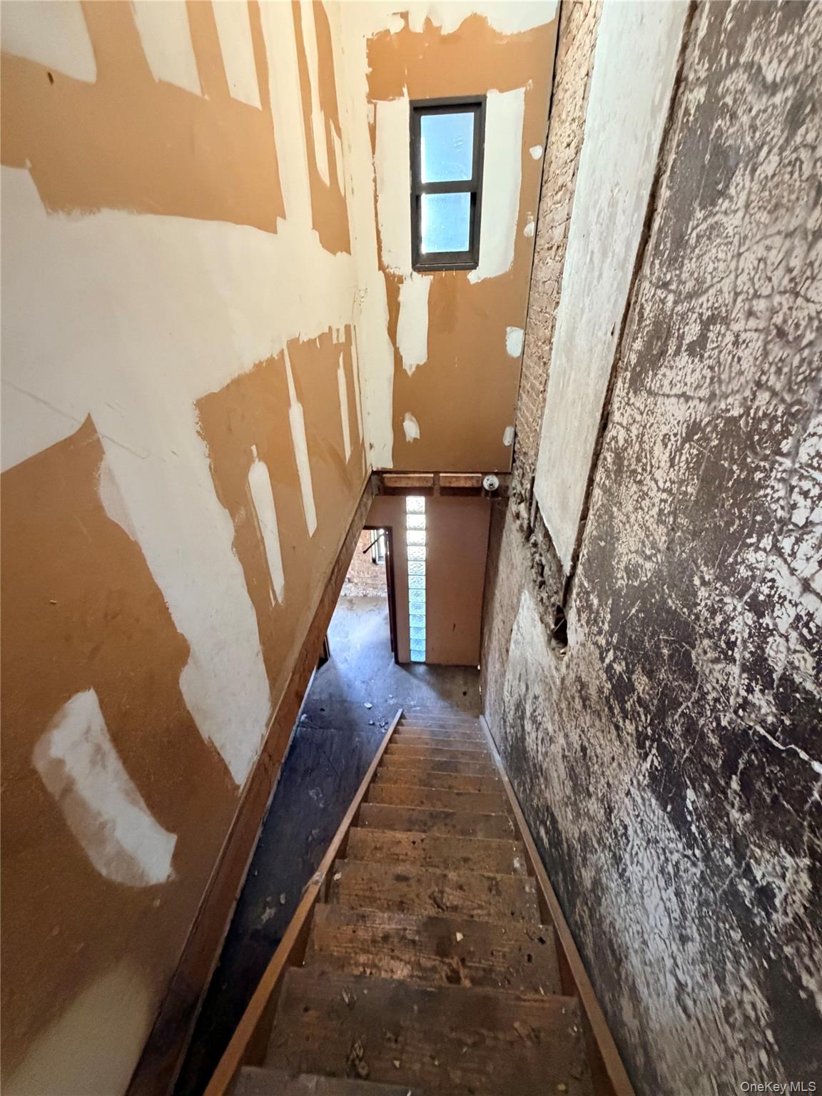 1510 Bryant Avenue Property Photo 10