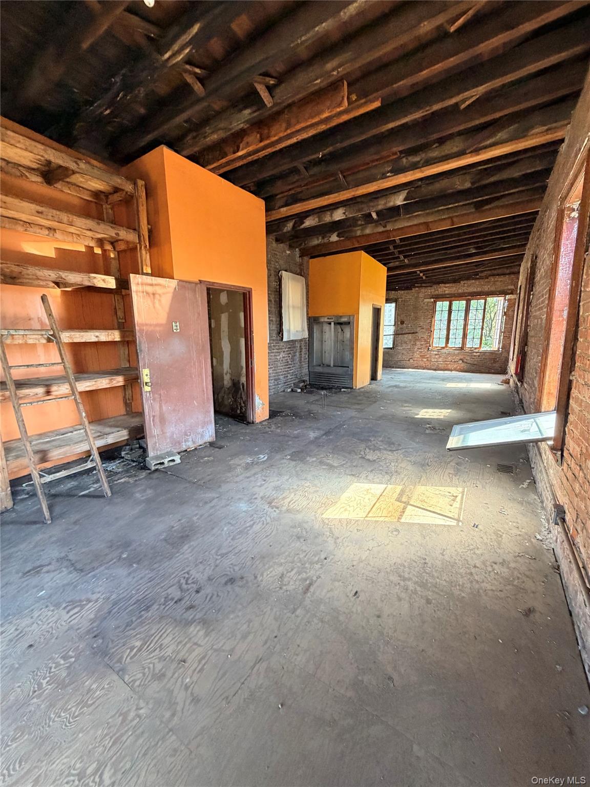 1510 Bryant Avenue Property Photo 11
