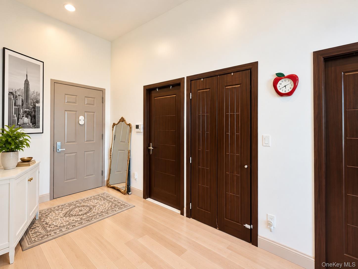 4142 College Point Boulevard 7b Property Photo 5