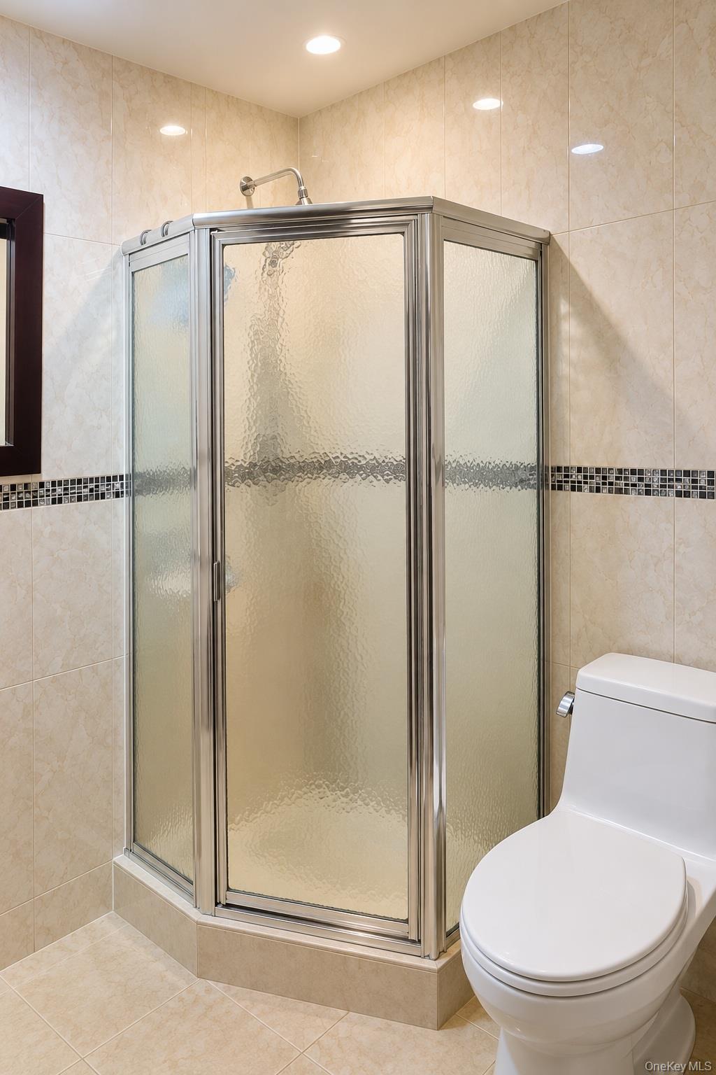 4142 College Point Boulevard 7b Property Photo 9