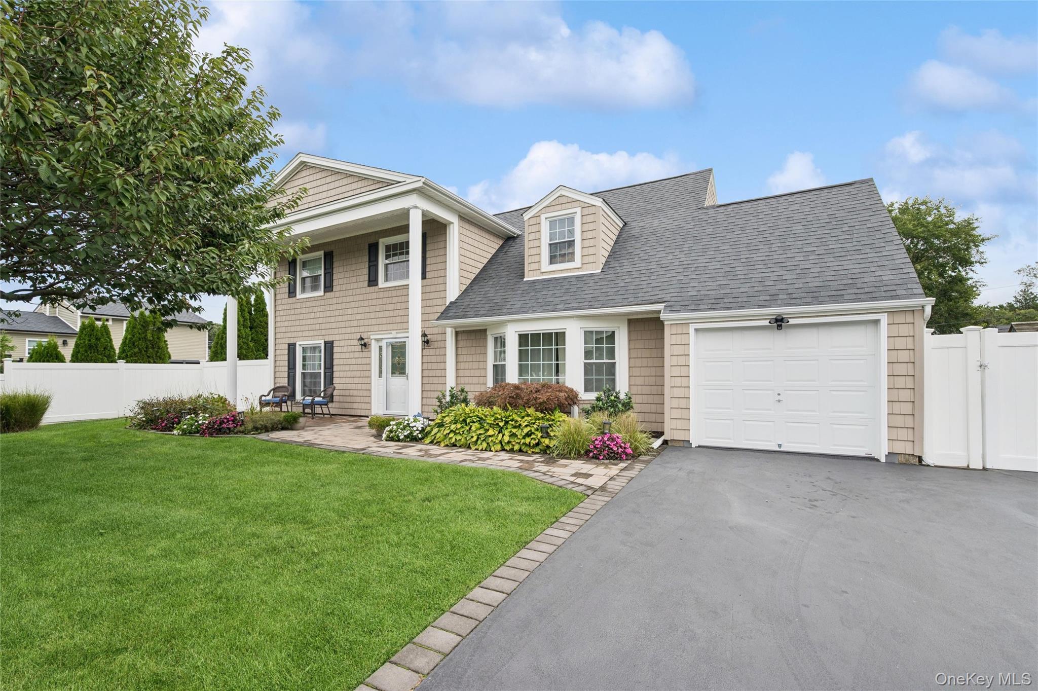 181 Cirrus Road Property Photo 1