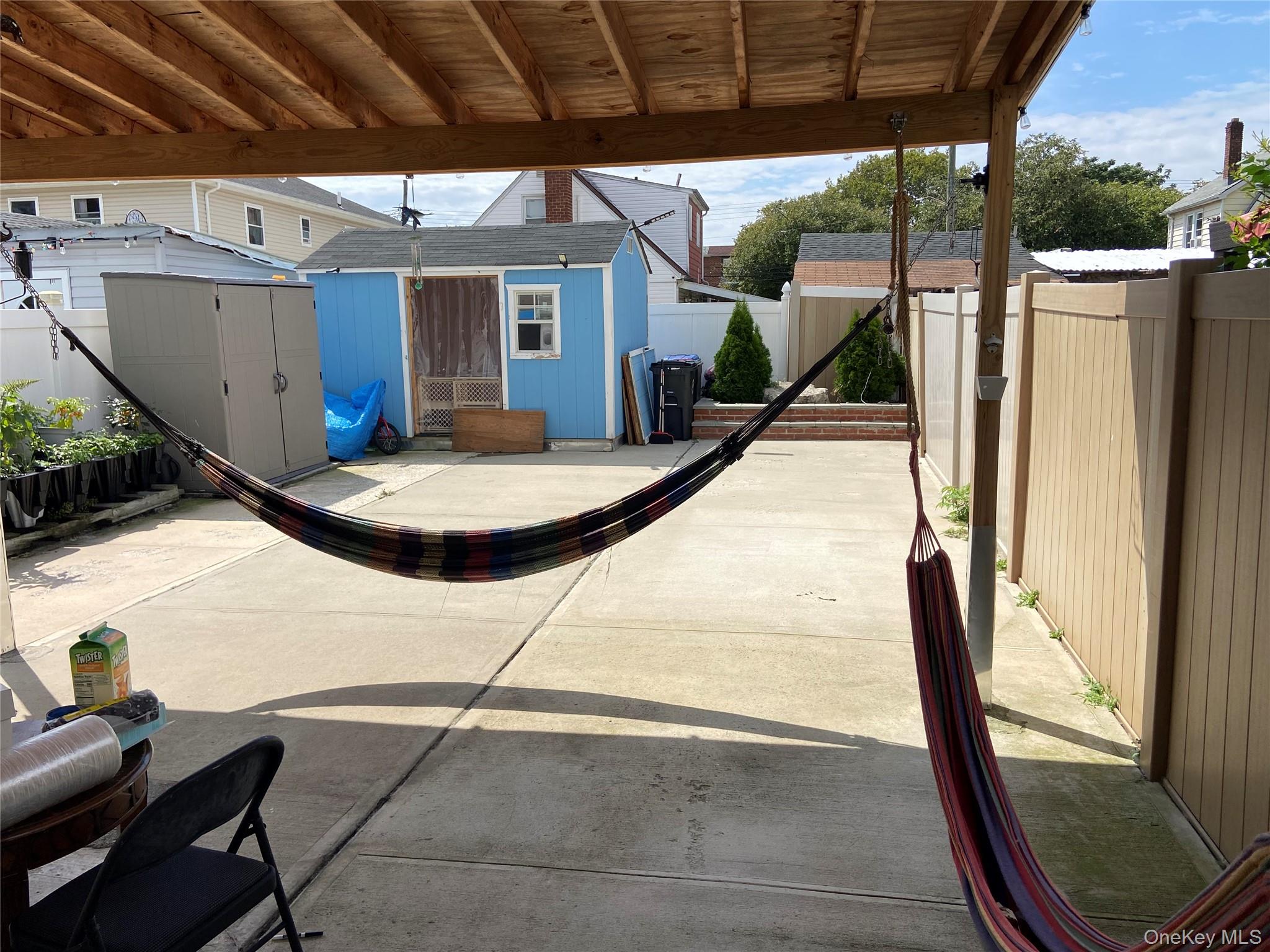 11912 144th Street Property Photo 3