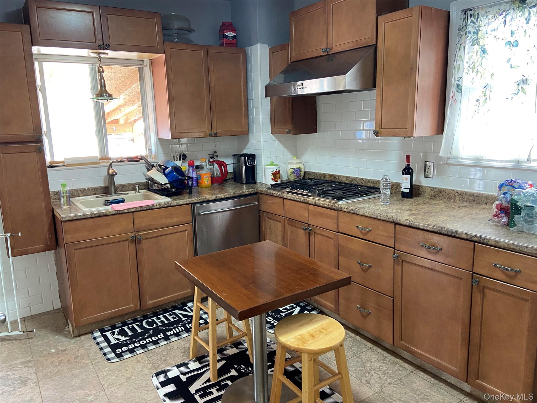 11912 144th Street Property Photo 7