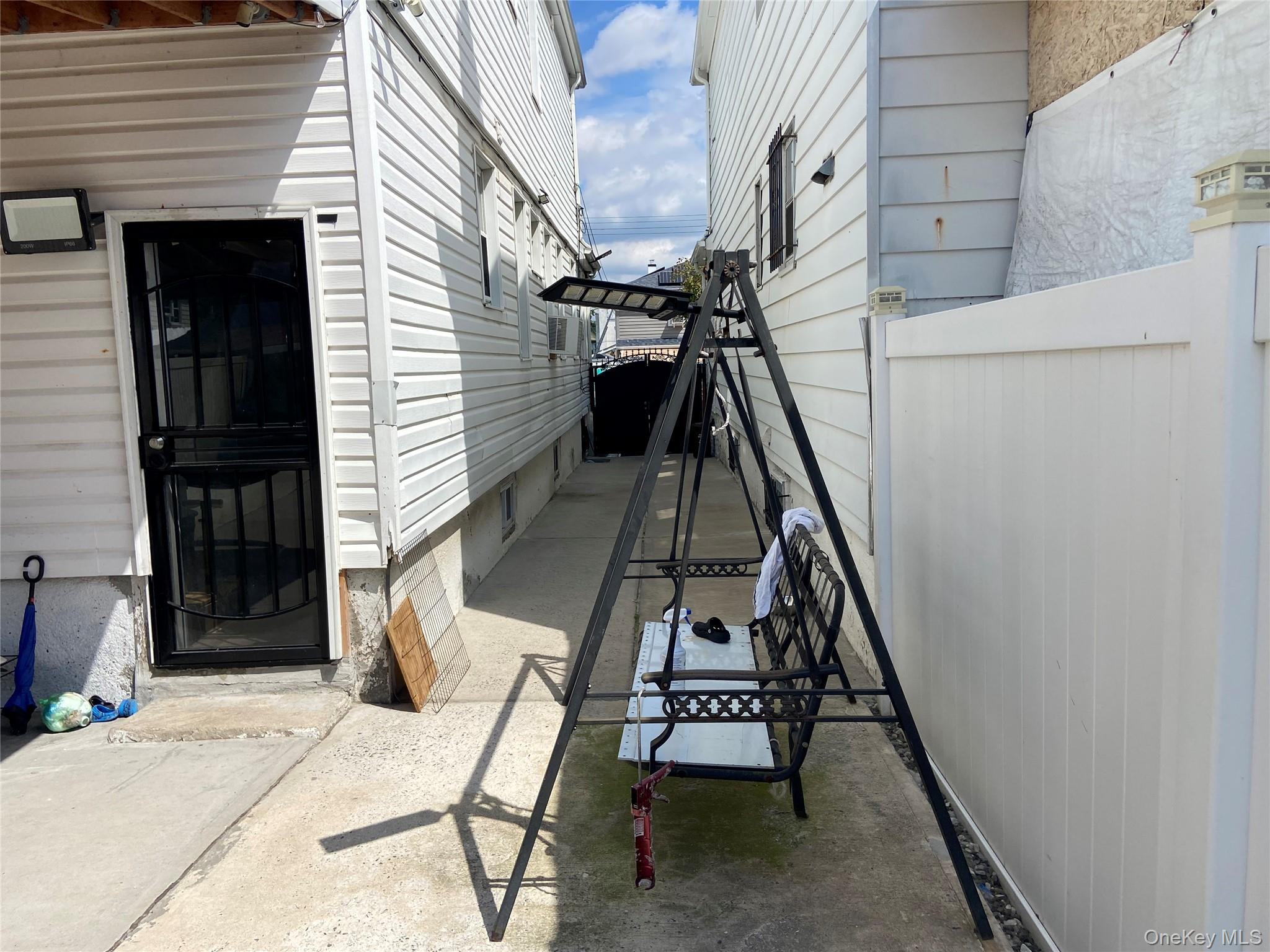 11912 144th Street Property Photo 17