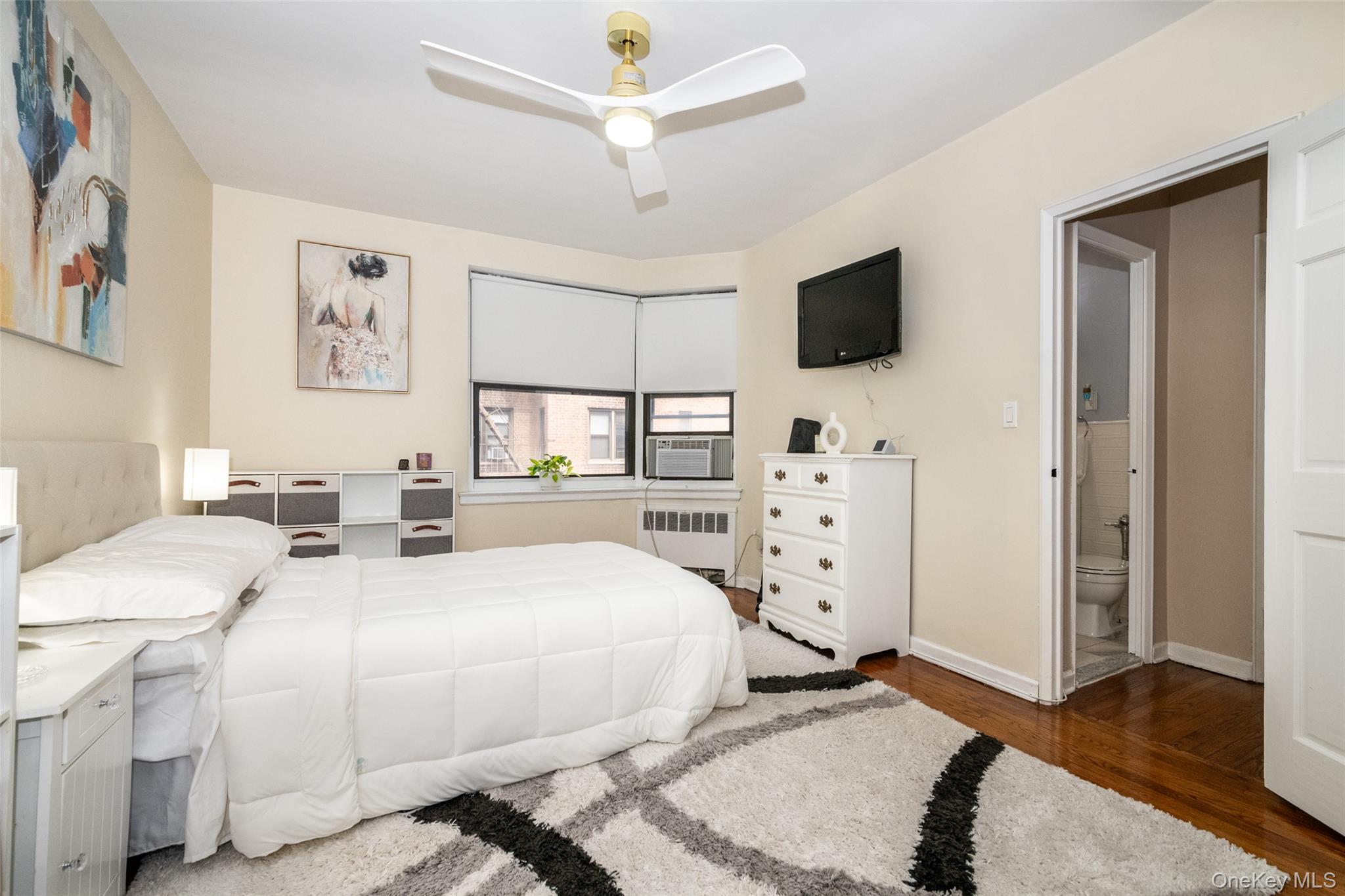 16 N Broadway 4j Property Photo 12