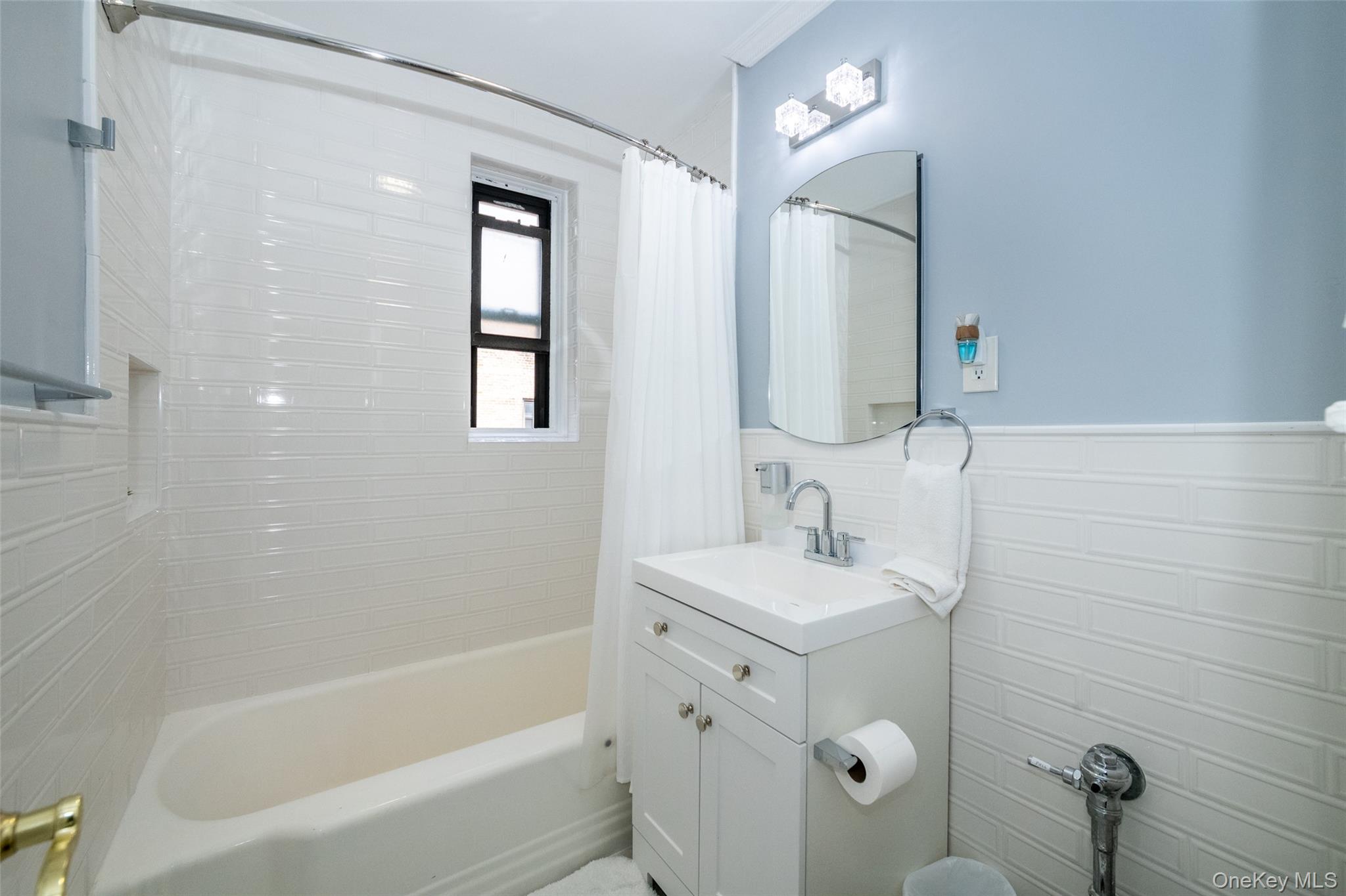 16 N Broadway 4j Property Photo 15