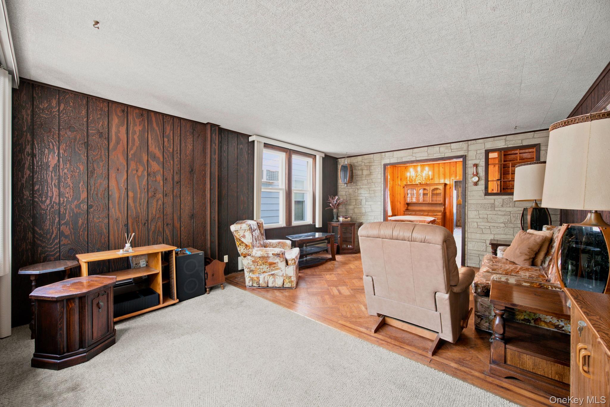 135-36 96th Street Property Photo 3