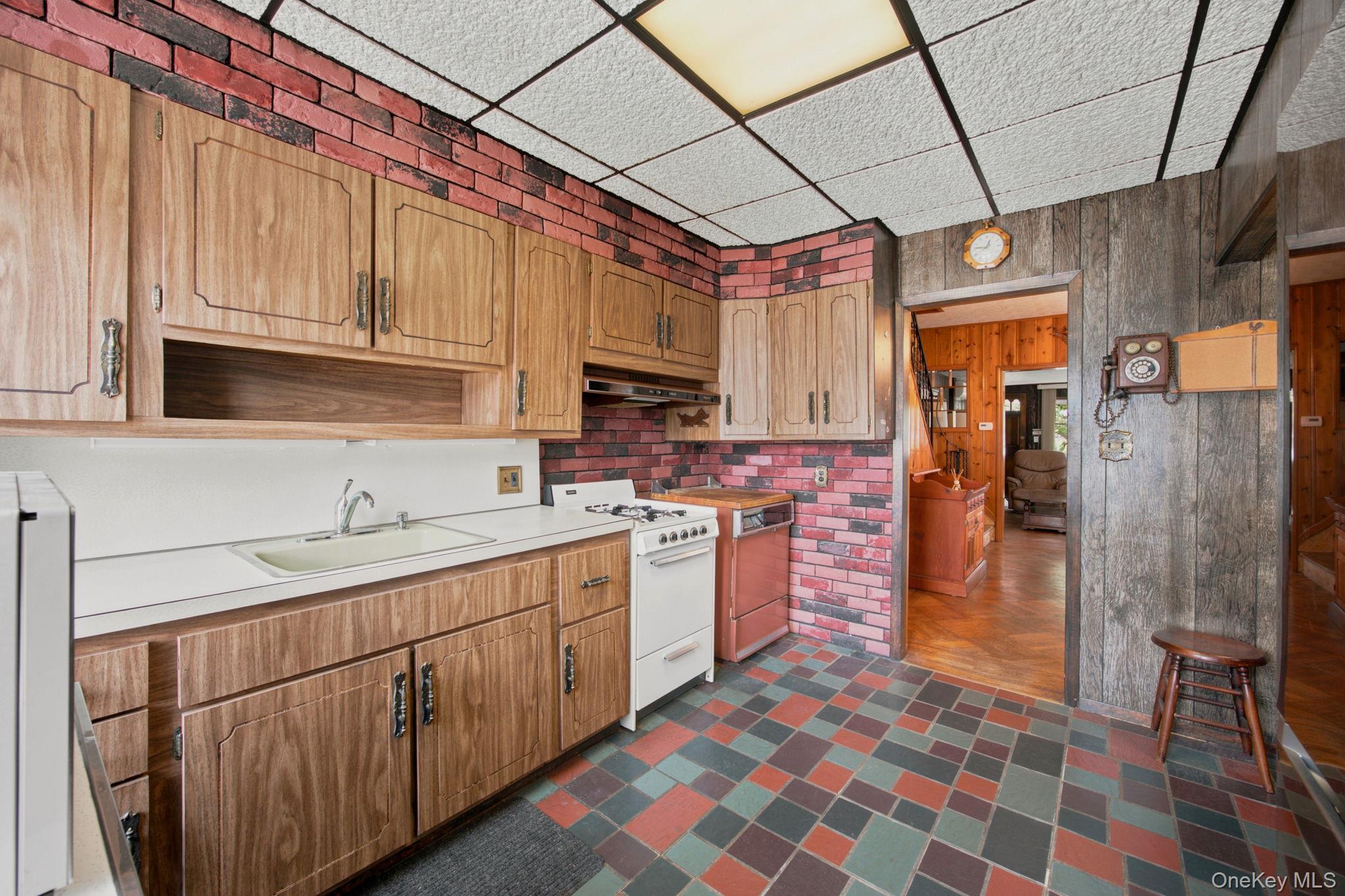 135-36 96th Street Property Photo 8
