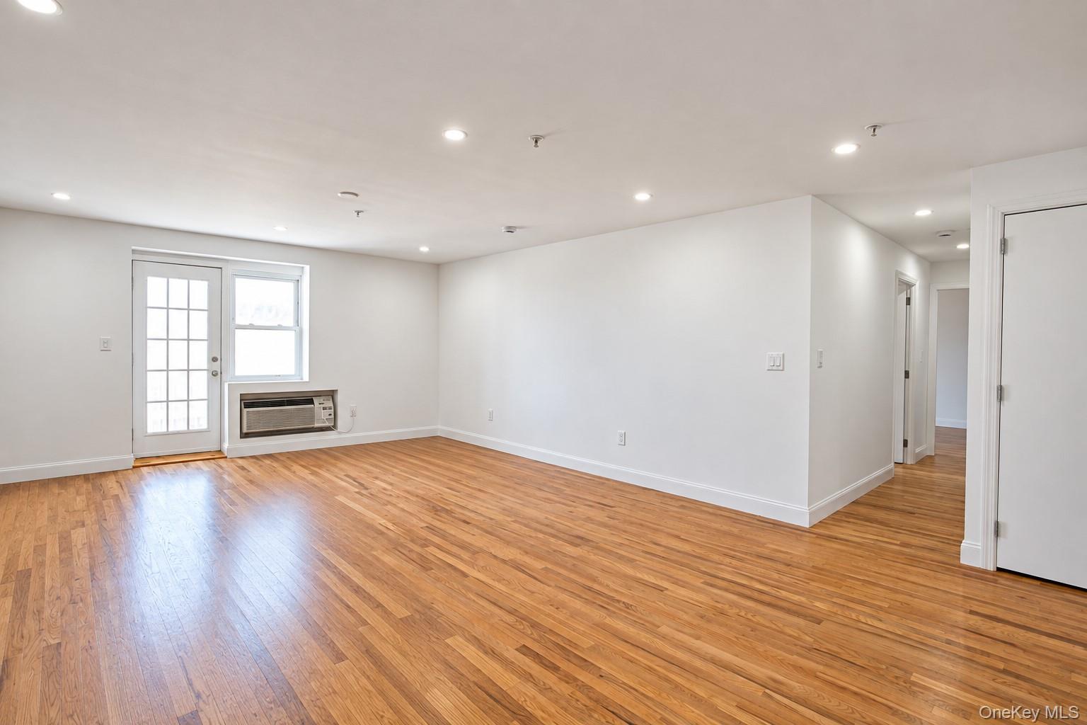 10 Franklin Boulevard 607 Property Photo 4