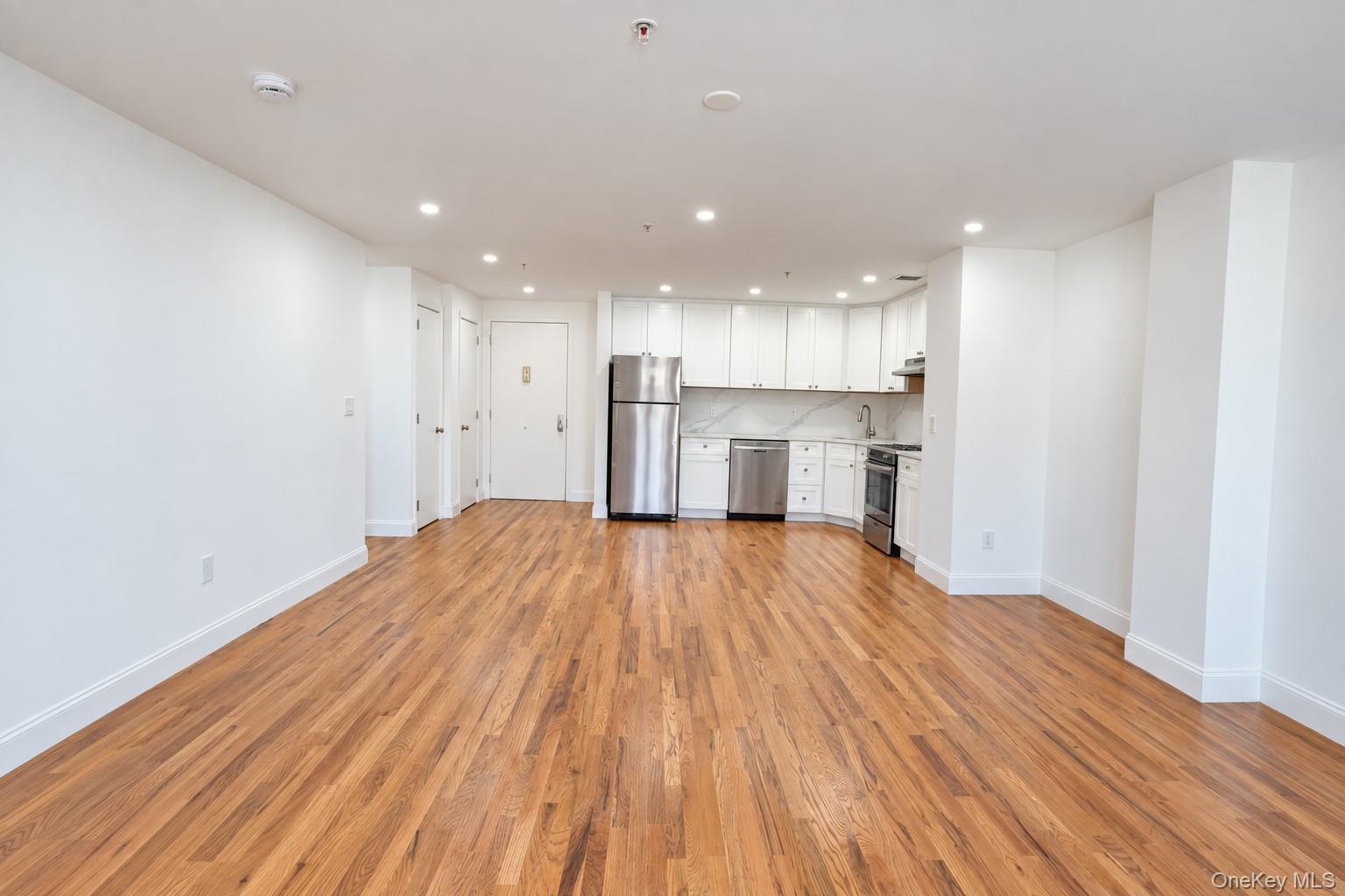 10 Franklin Boulevard 607 Property Photo 6