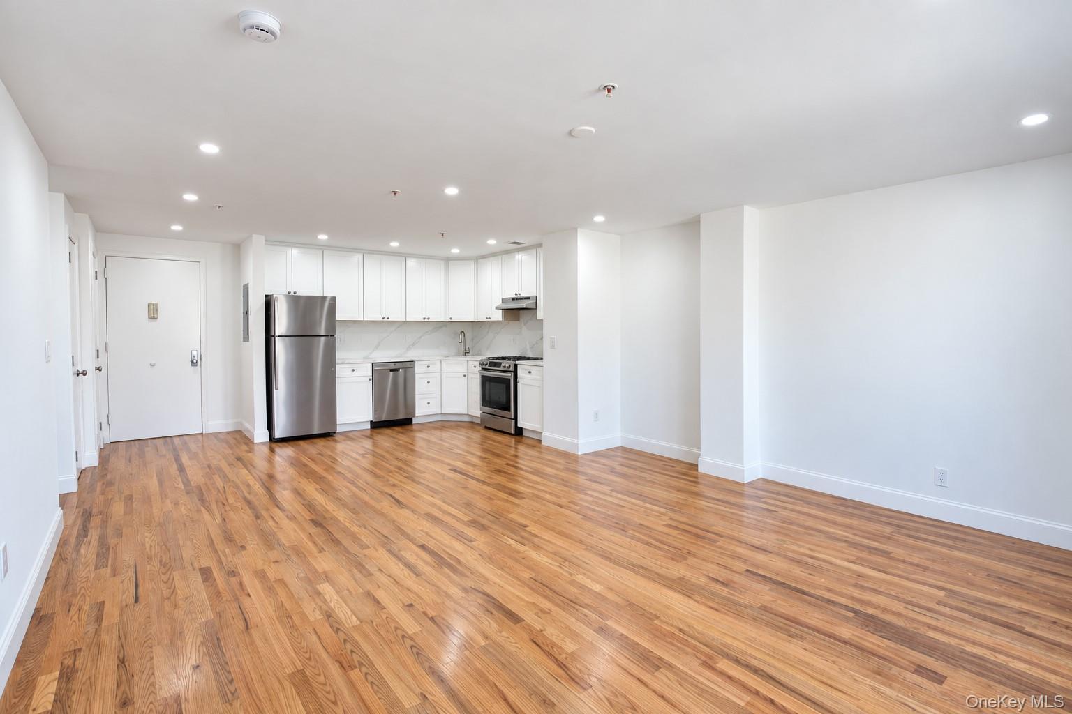 10 Franklin Boulevard 607 Property Photo 7