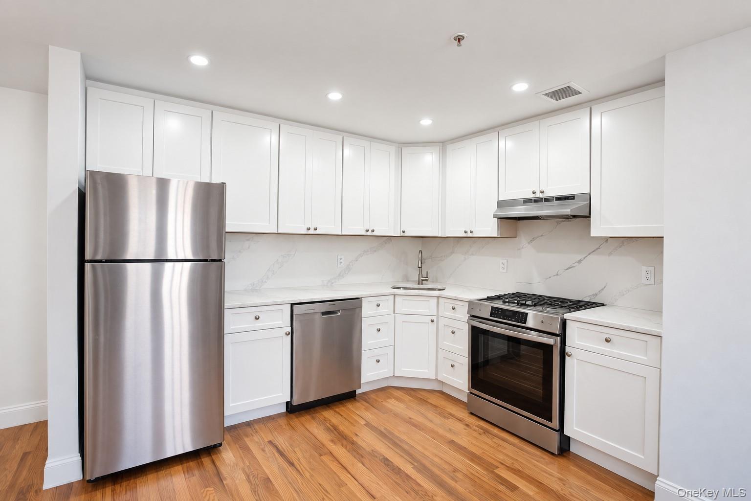 10 Franklin Boulevard 607 Property Photo 9