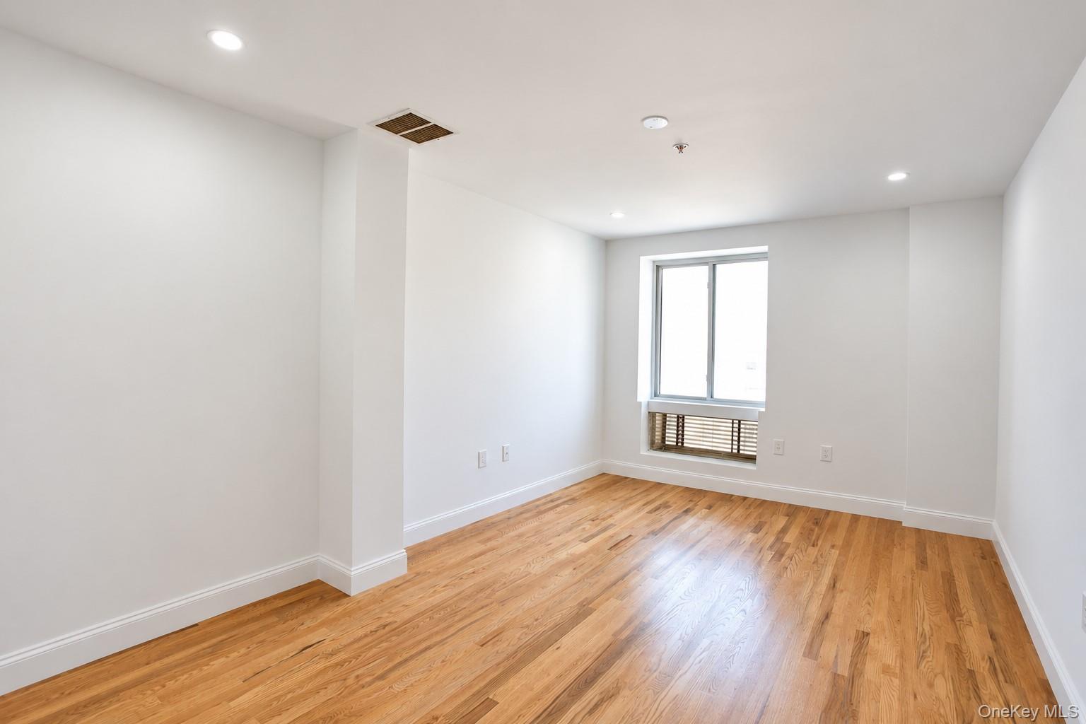 10 Franklin Boulevard 607 Property Photo 13