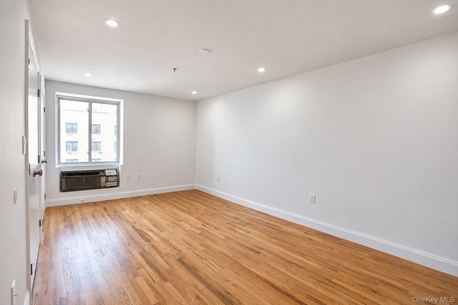 10 Franklin Boulevard 607 Property Photo 16