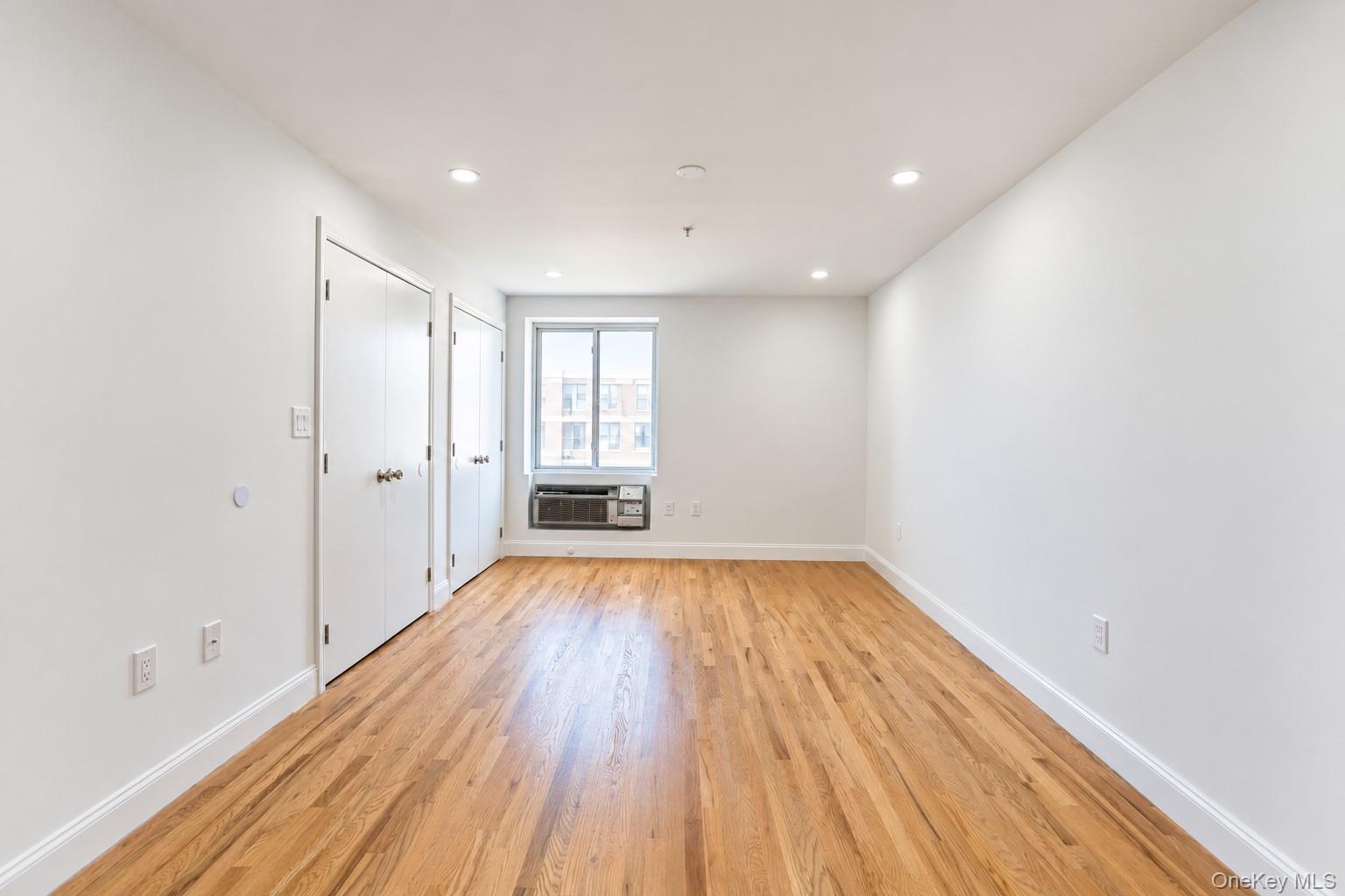 10 Franklin Boulevard 607 Property Photo 17