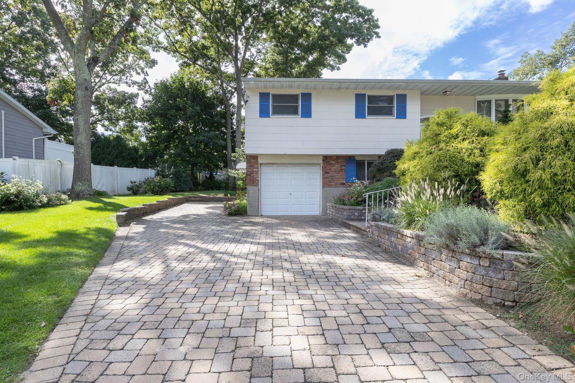 16 Arlington Avenue Property Photo 3