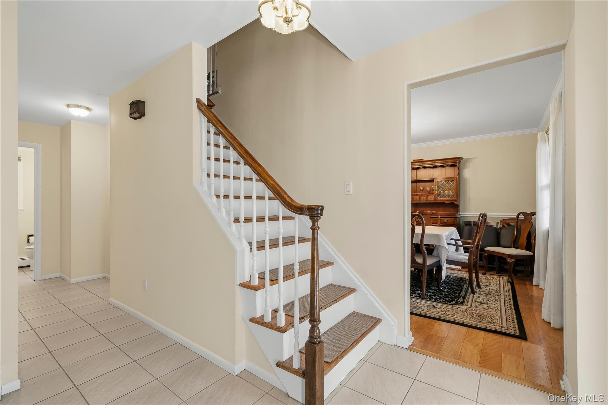 240 Center Street Property Photo 5