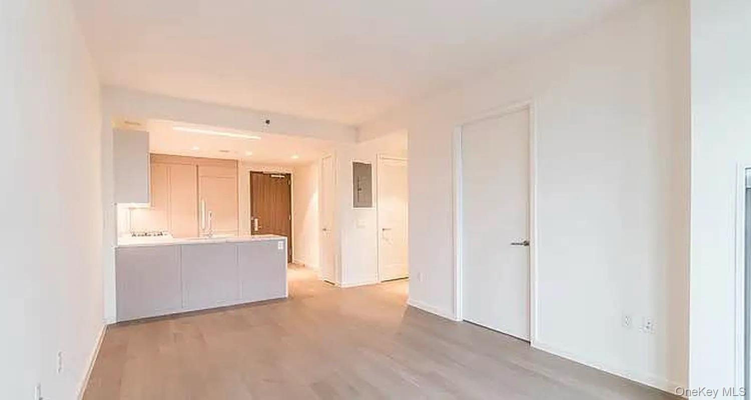 133-27 39th Avenue 6k Property Photo 8