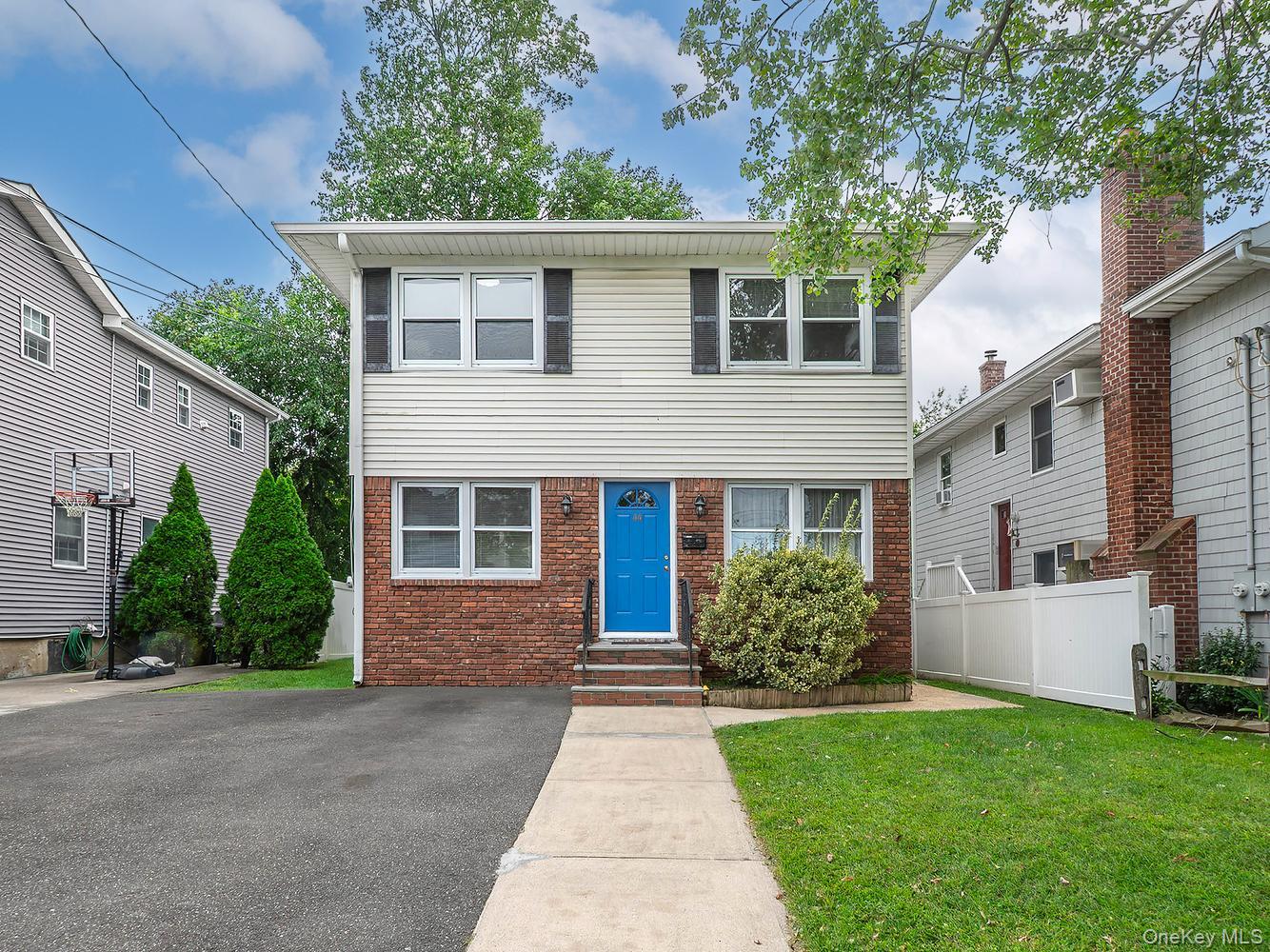44 Corchaug Avenue Property Photo 1